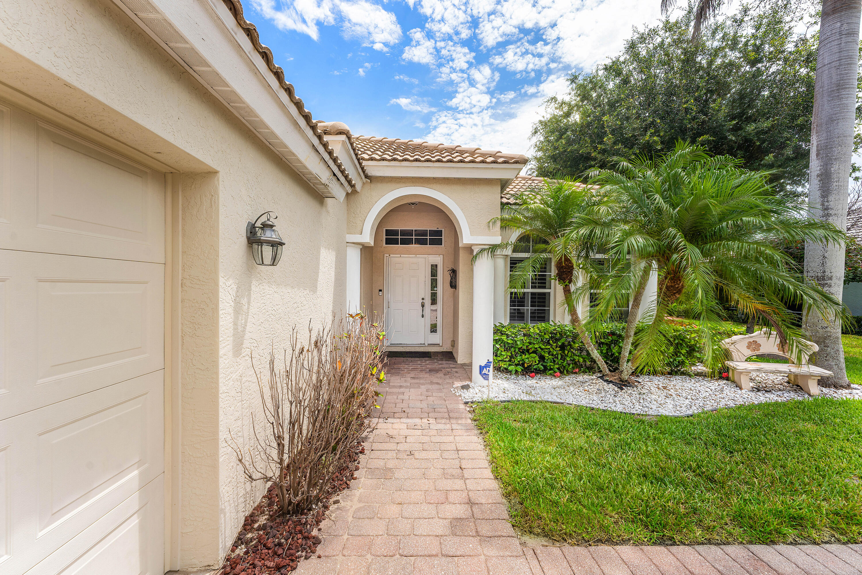 JENSEN BEACH COUNTRY CLUB - Residential