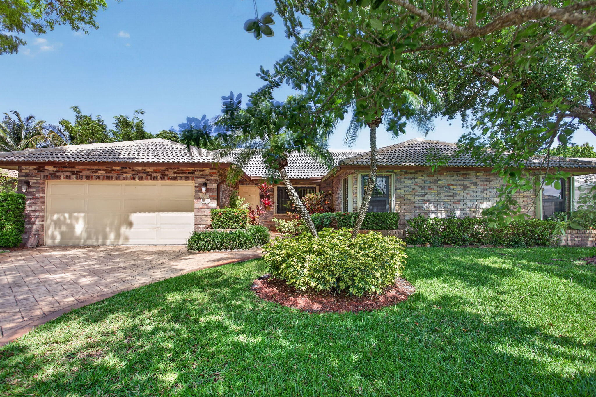 CYPRESS RUN - Residential