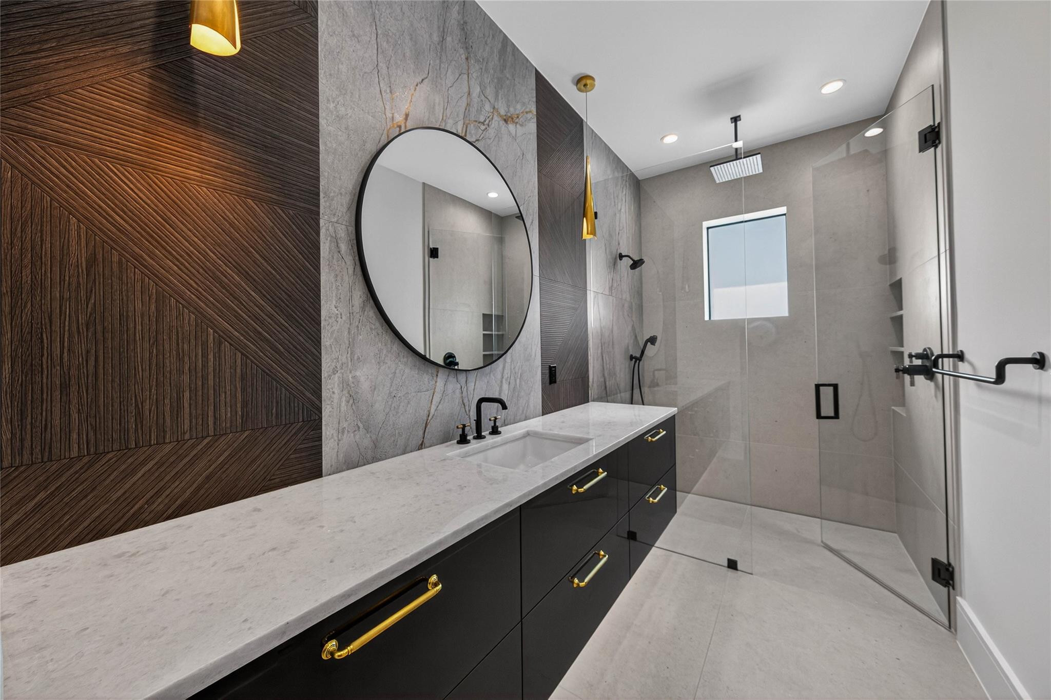 Gould Island 15-62 B - Residential