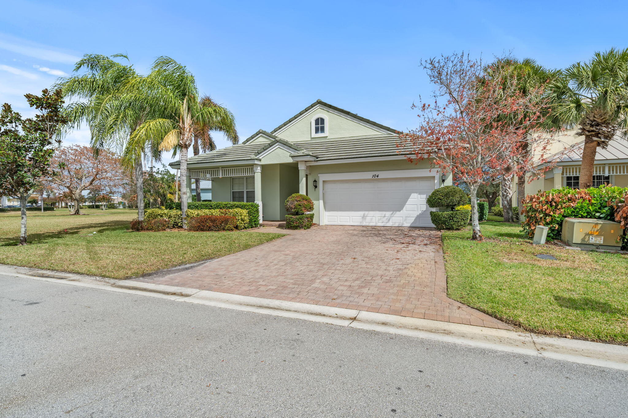 MAGNOLIA LAKES PHASE 1 ST LUCIE WEST NO 151 - Residential