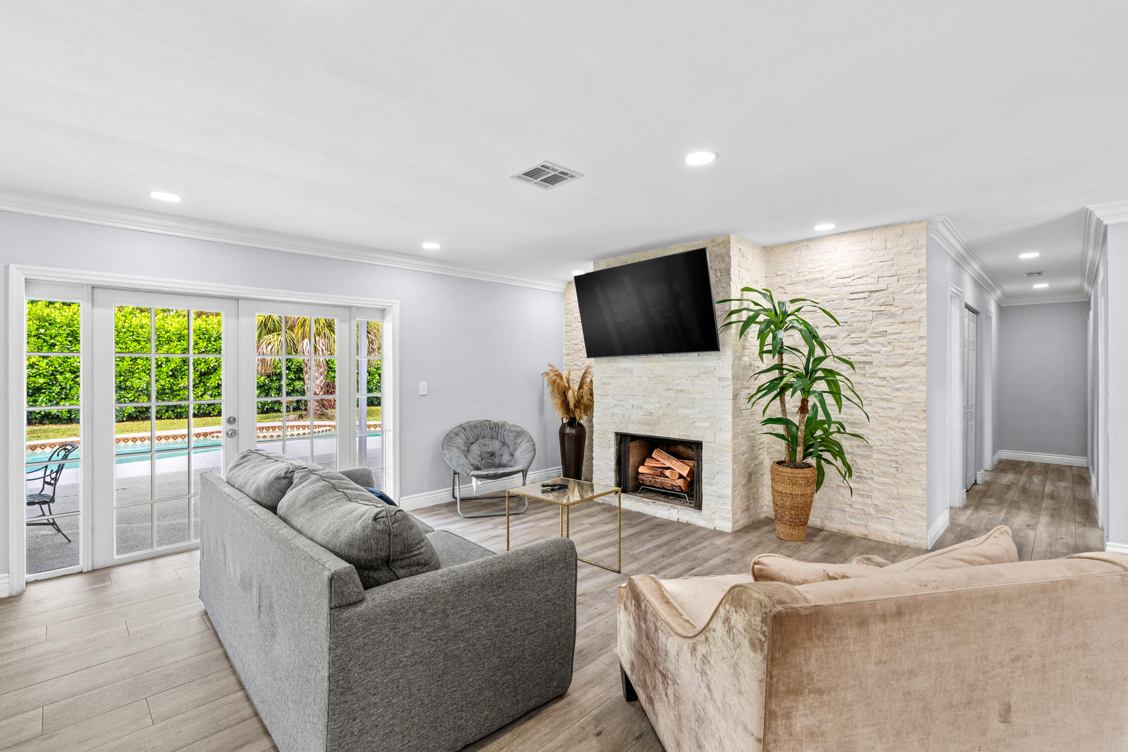 MAPLEWOOD - Residential