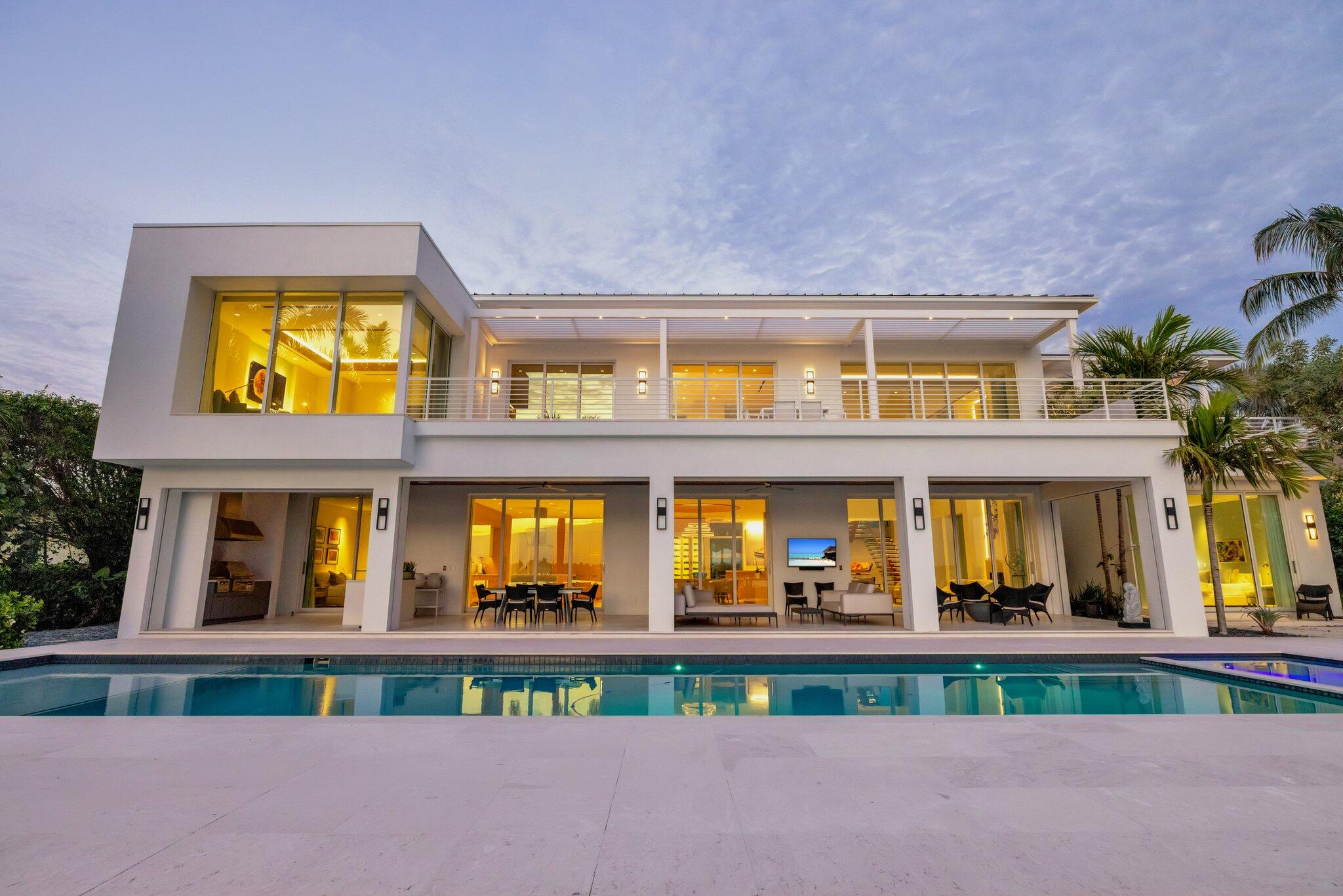 SAILFISH POINT - Residential