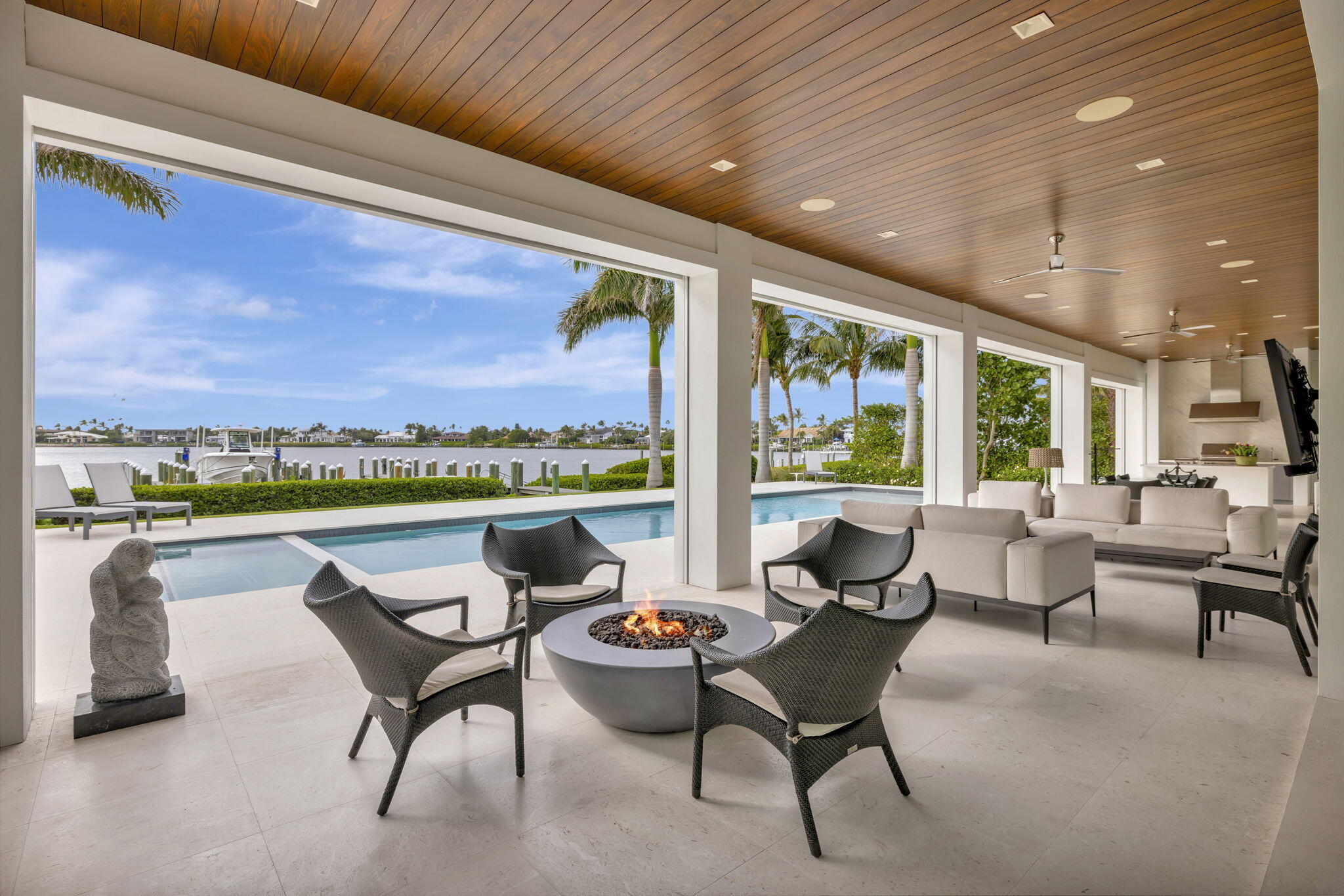 SAILFISH POINT - Residential