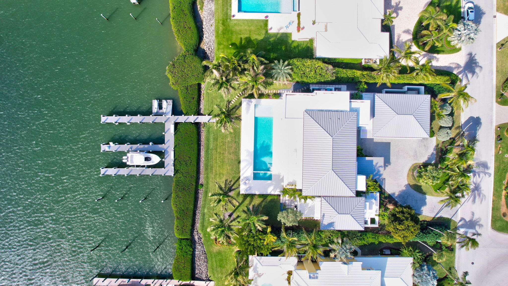 SAILFISH POINT - Residential