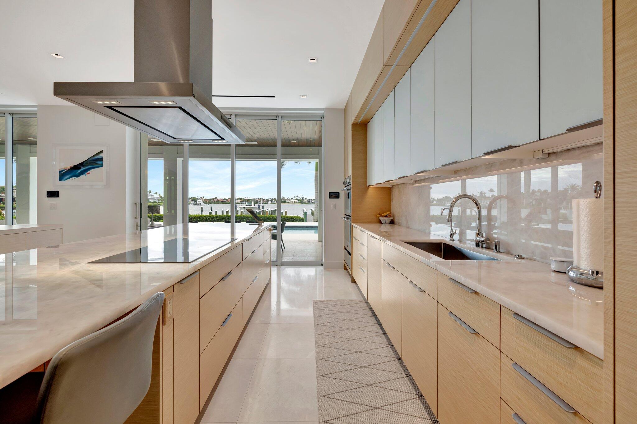SAILFISH POINT - Residential