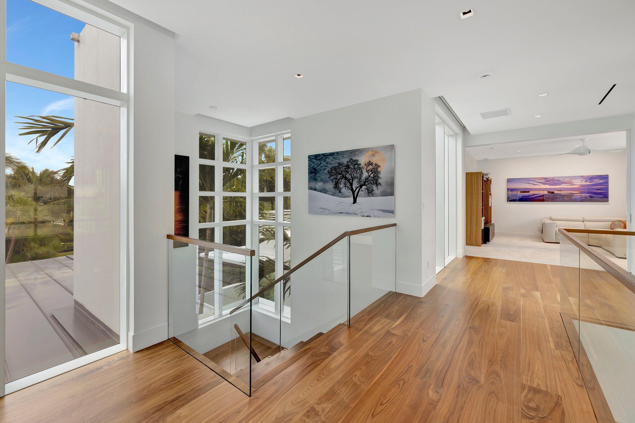 SAILFISH POINT - Residential