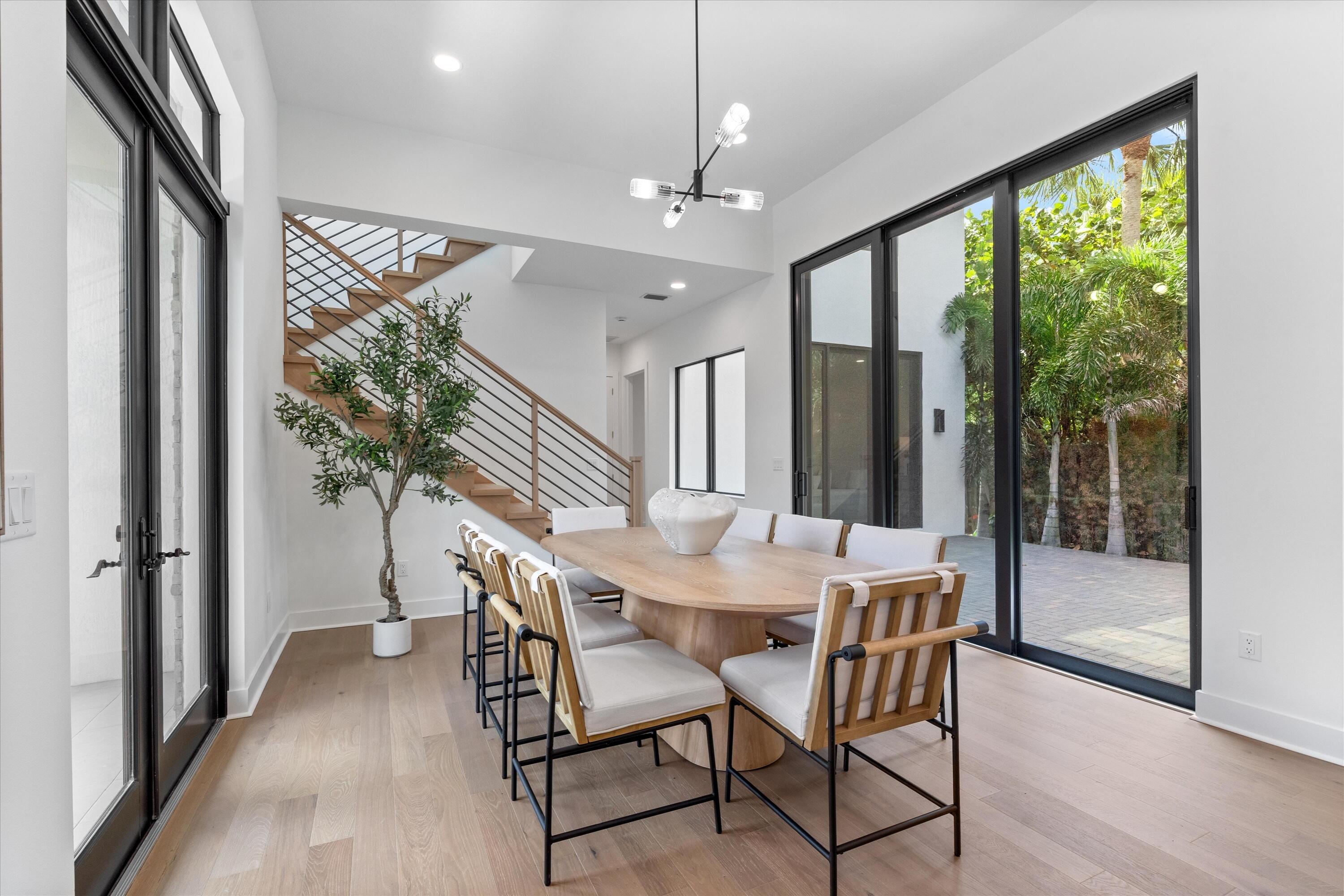 RIVERSIDE PARK - Residential