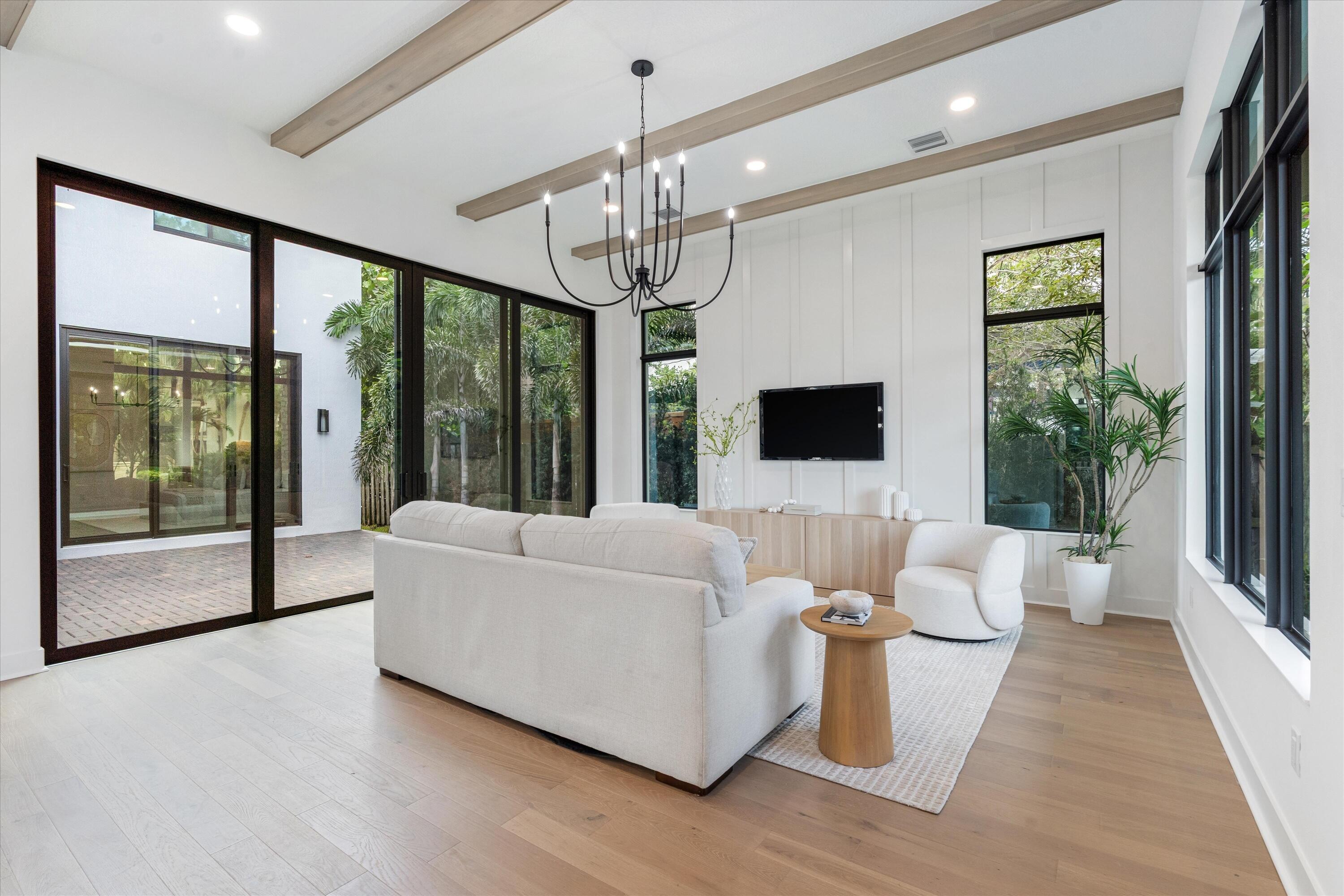 RIVERSIDE PARK - Residential