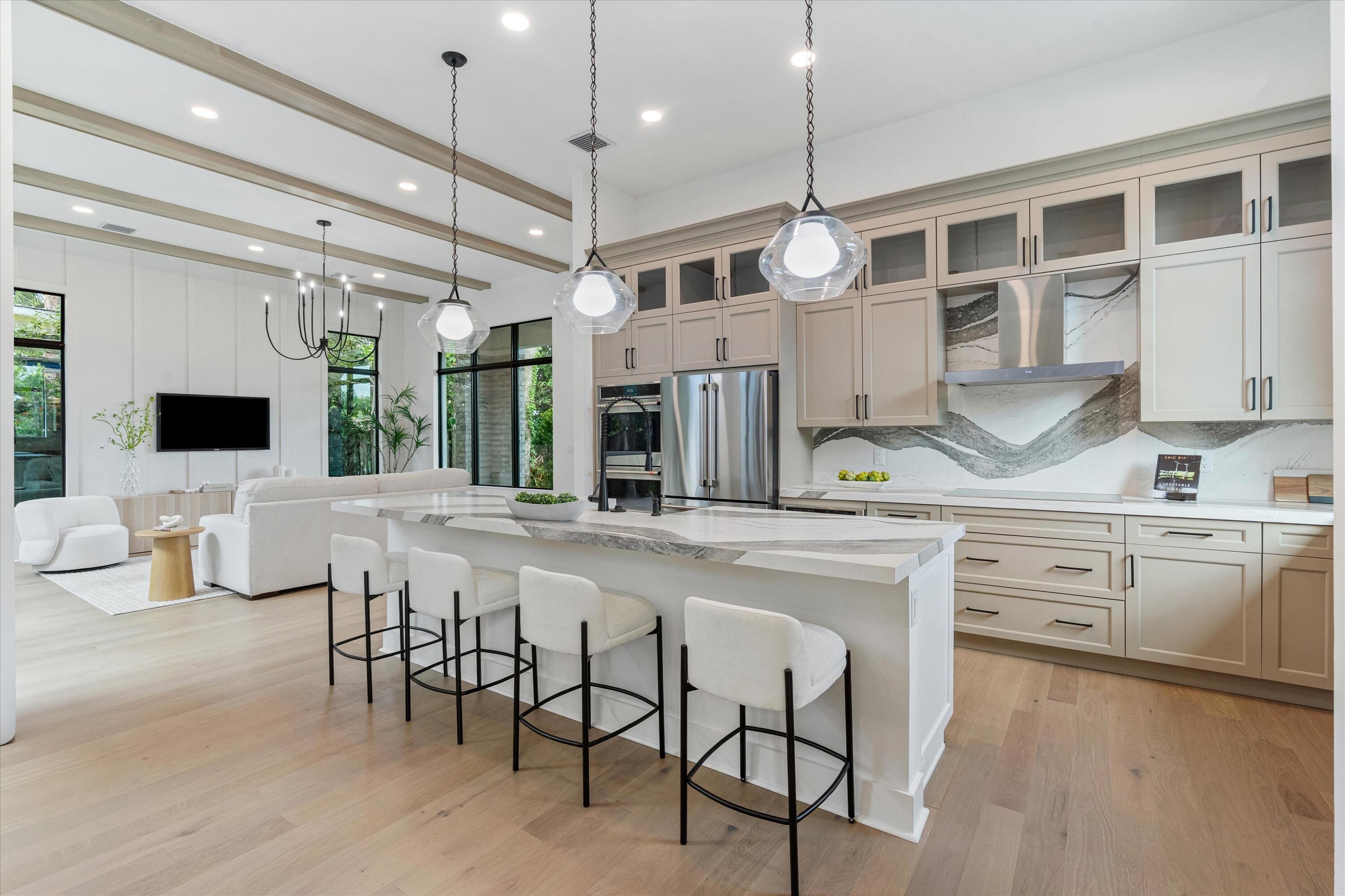 RIVERSIDE PARK - Residential