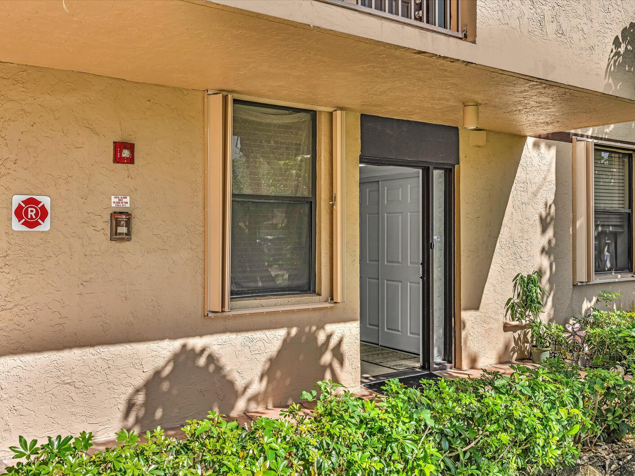 APPLEWOOD VILLAGE I-A CONDO - Residential