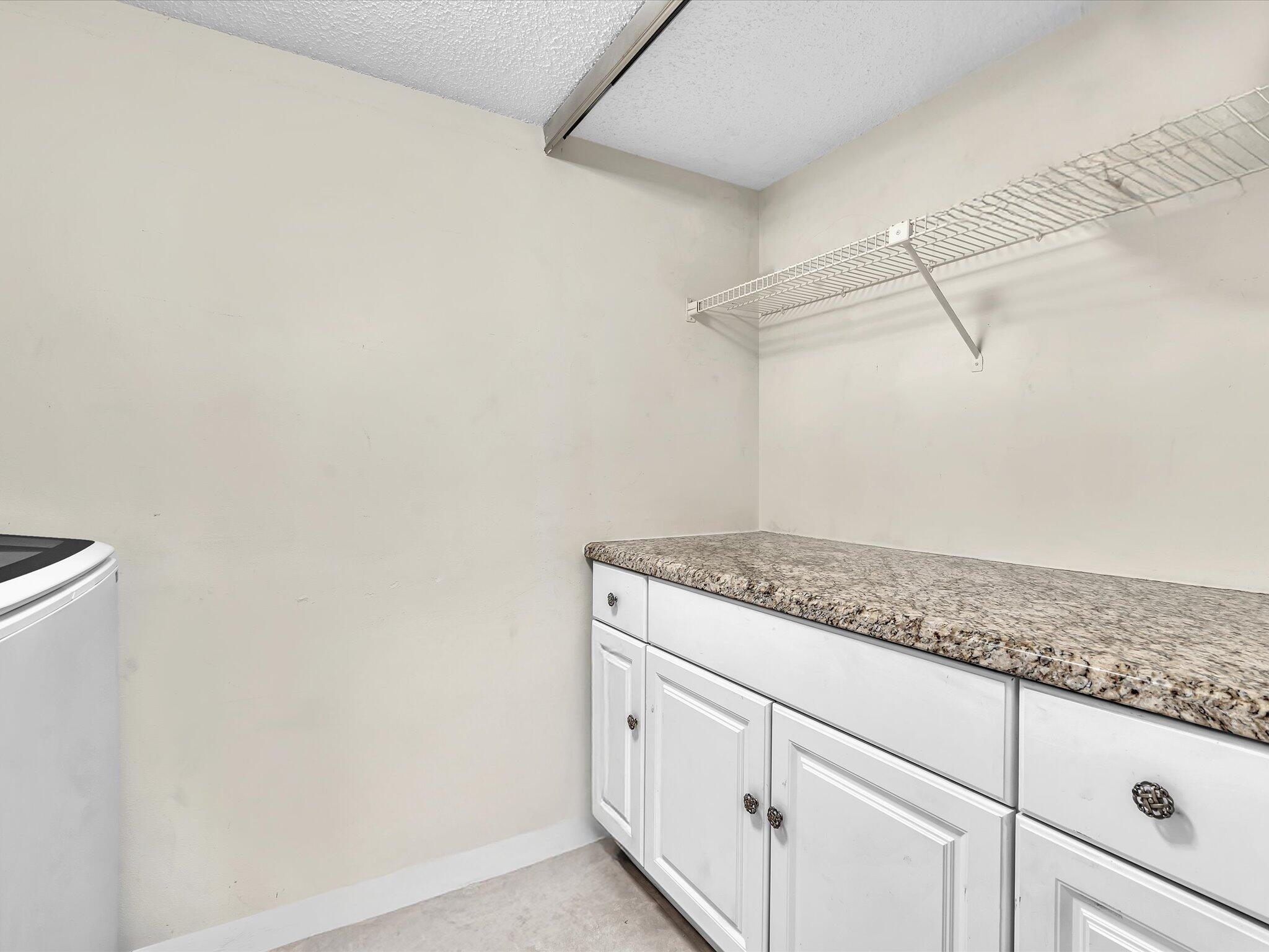 APPLEWOOD VILLAGE I-A CONDO - Residential
