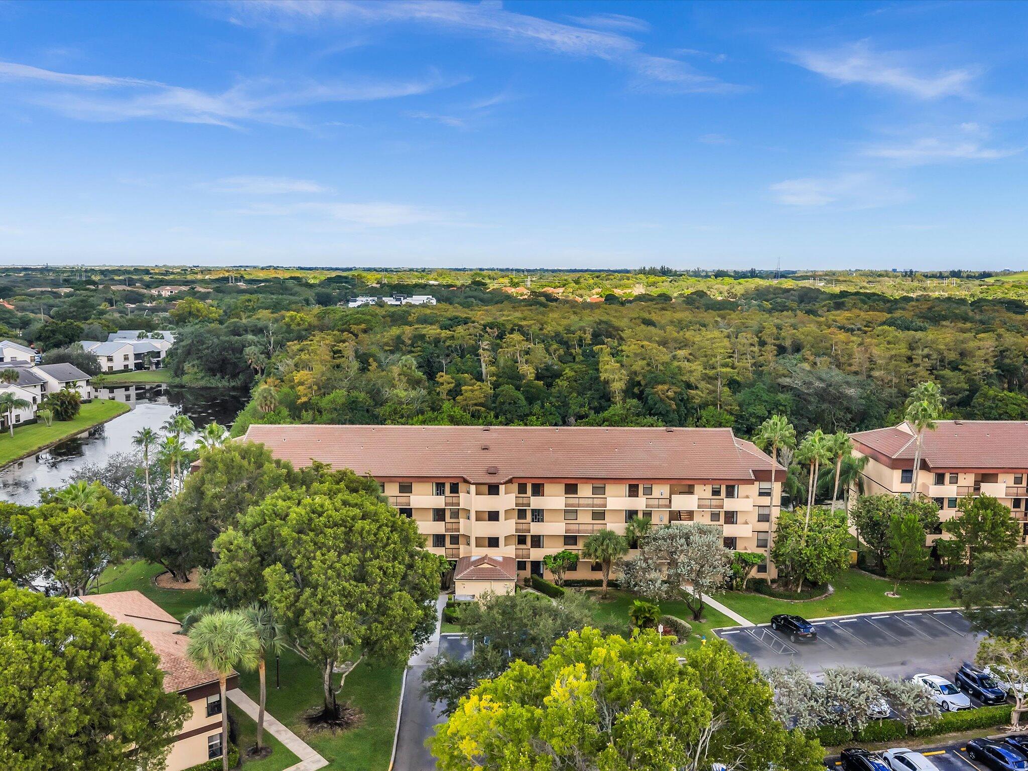 APPLEWOOD VILLAGE I-A CONDO - Residential
