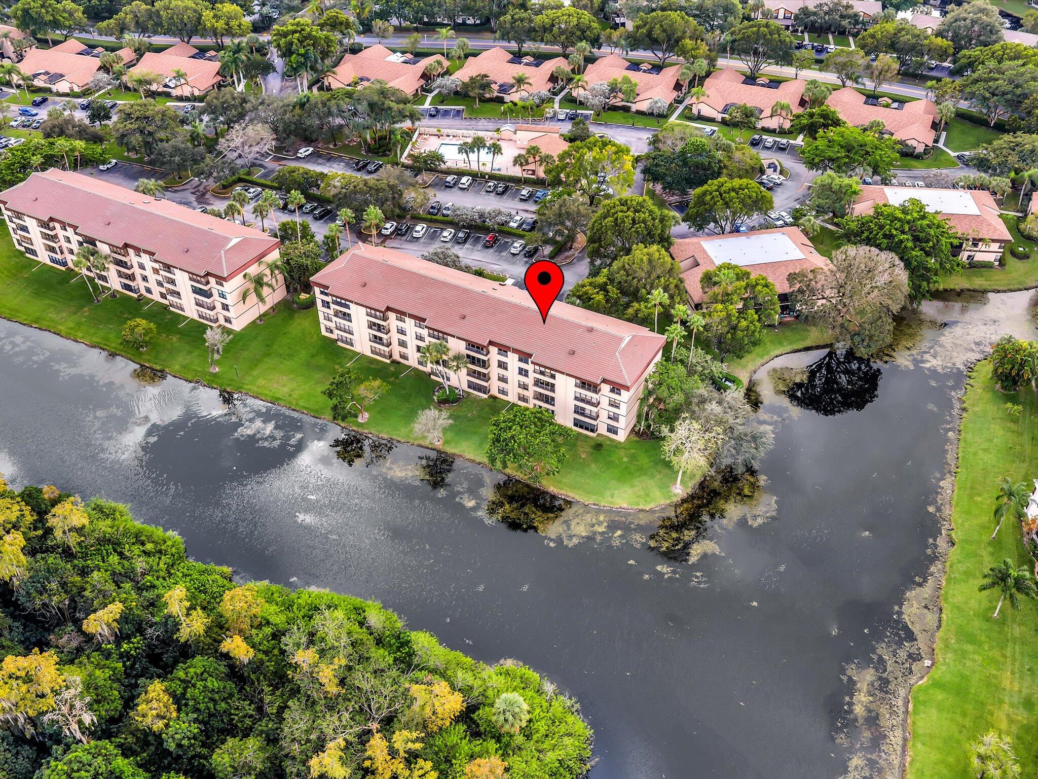 APPLEWOOD VILLAGE I-A CONDO - Residential