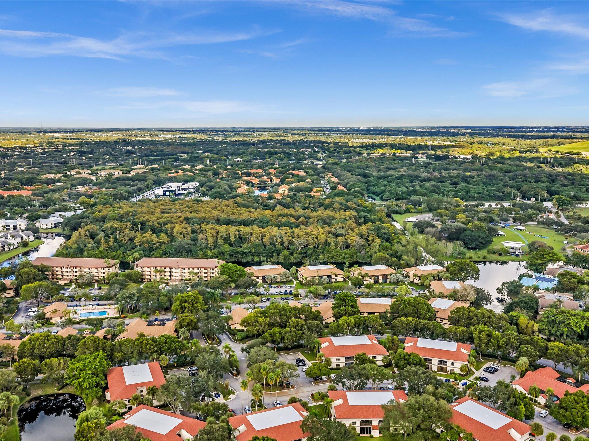 APPLEWOOD VILLAGE I-A CONDO - Residential