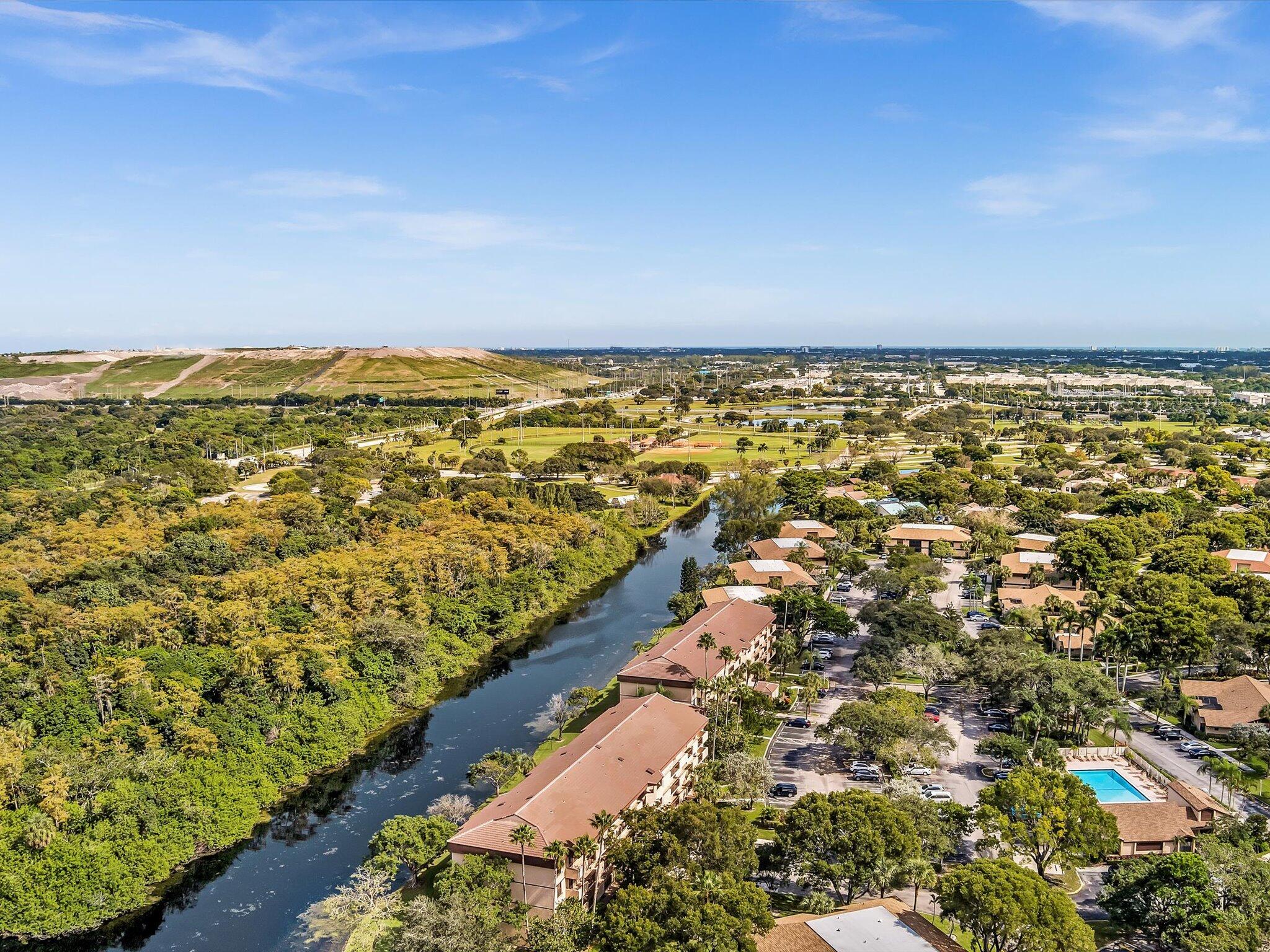 APPLEWOOD VILLAGE I-A CONDO - Residential