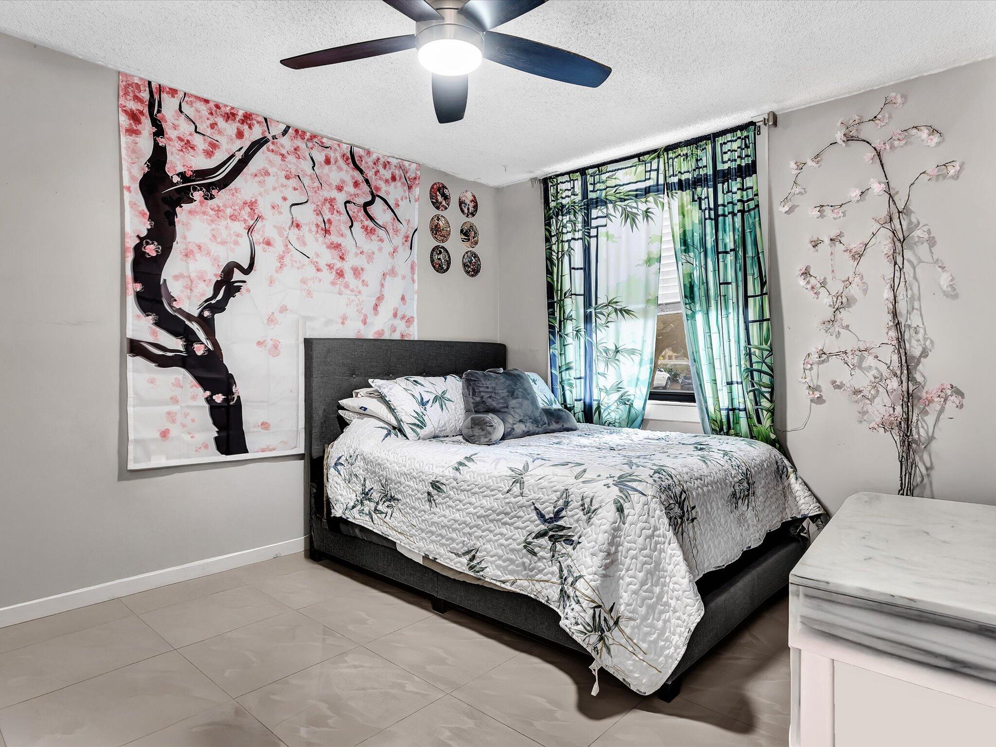 APPLEWOOD VILLAGE I-A CONDO - Residential