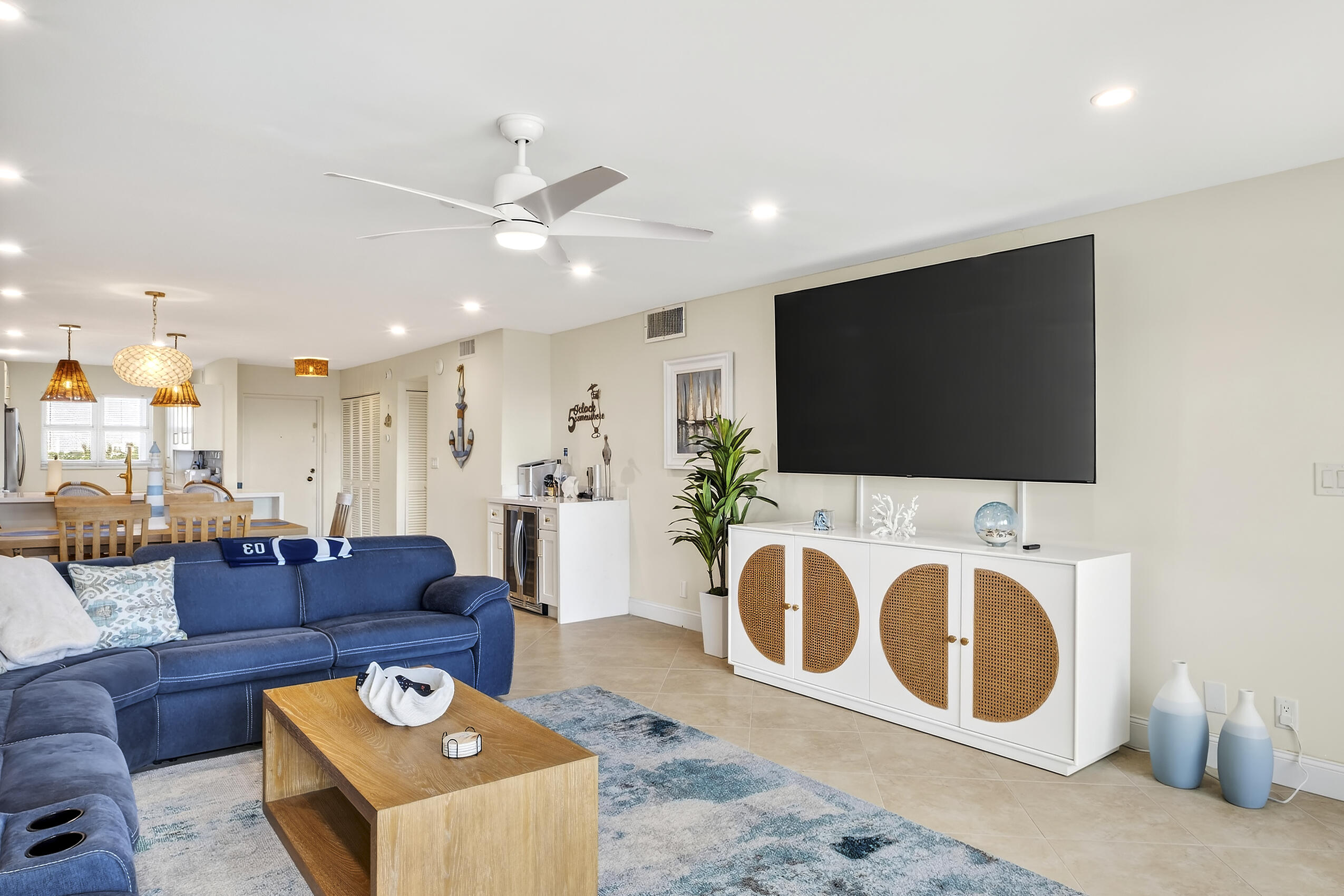SEA MONARCH CONDO - Residential