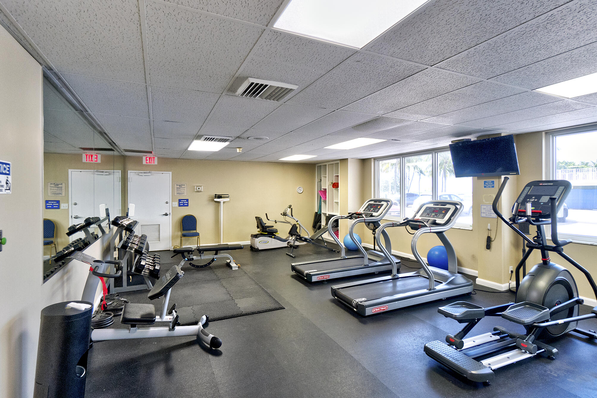 SEA MONARCH CONDO - Residential
