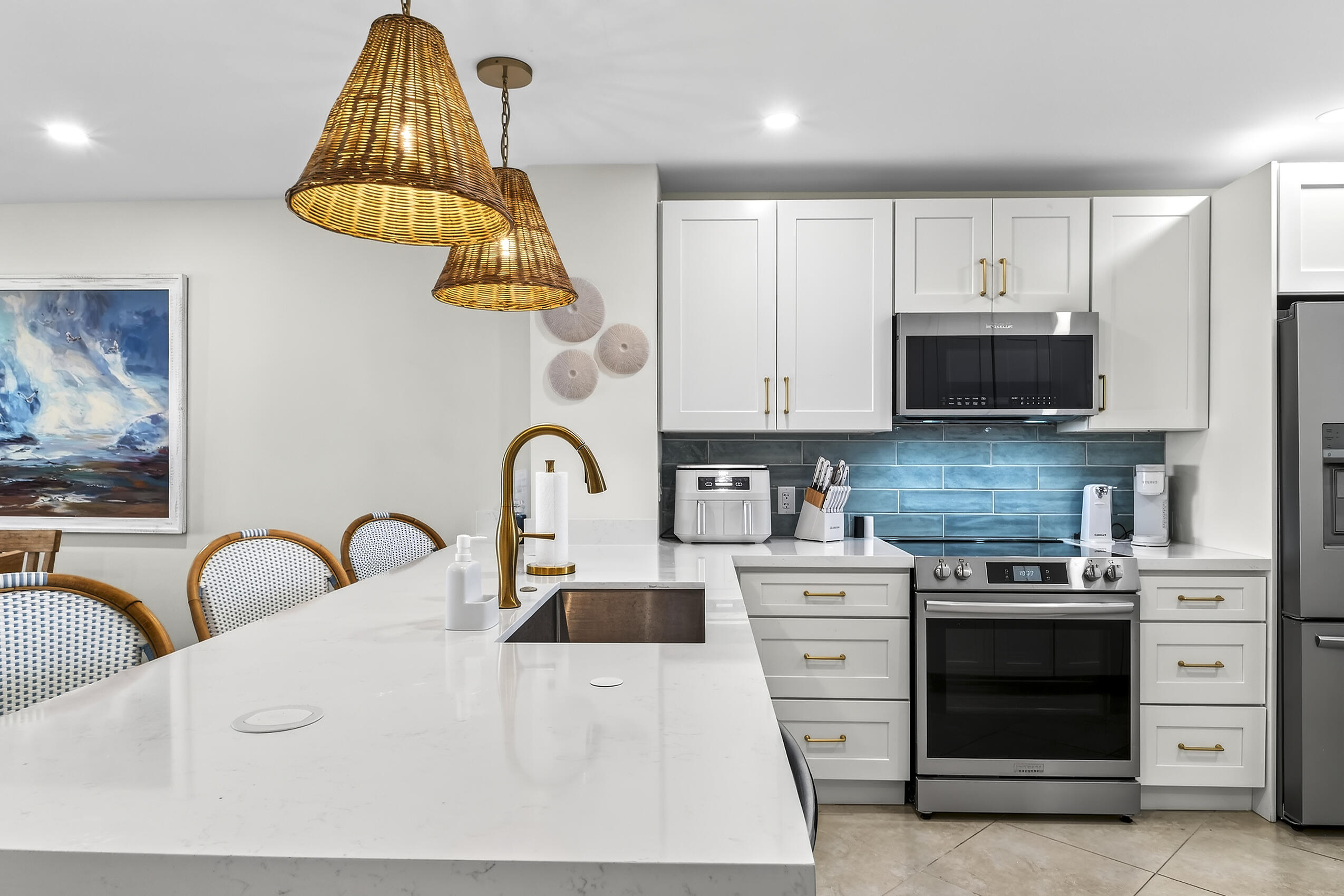 SEA MONARCH CONDO - Residential