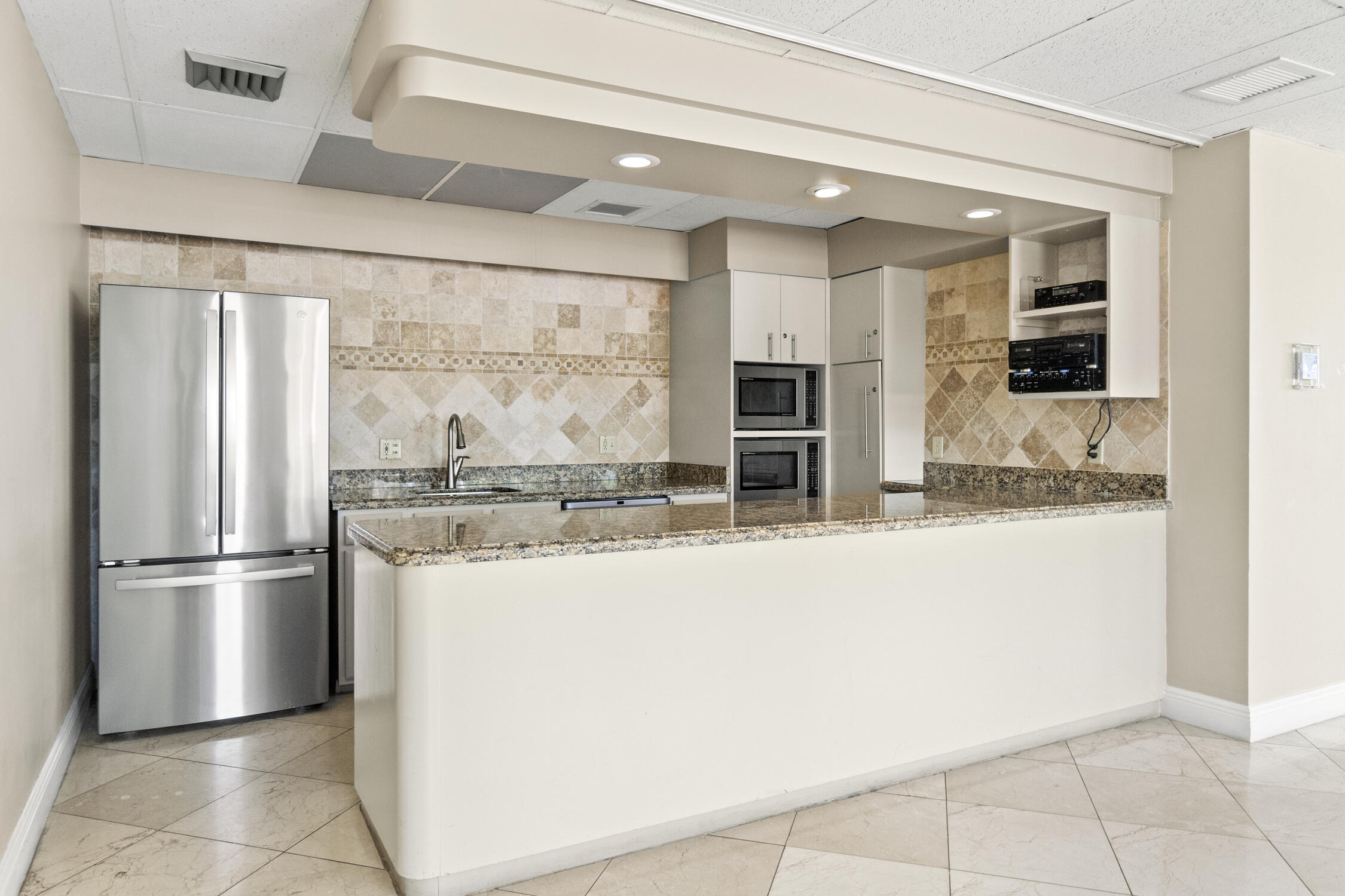 SEA MONARCH CONDO - Residential