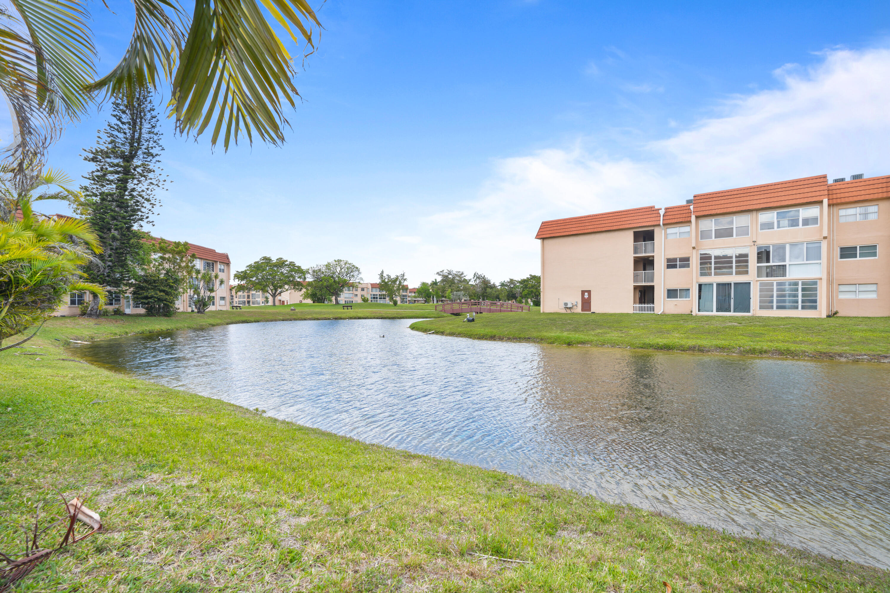 SUNRISE LAKES 85 CONDO - Residential
