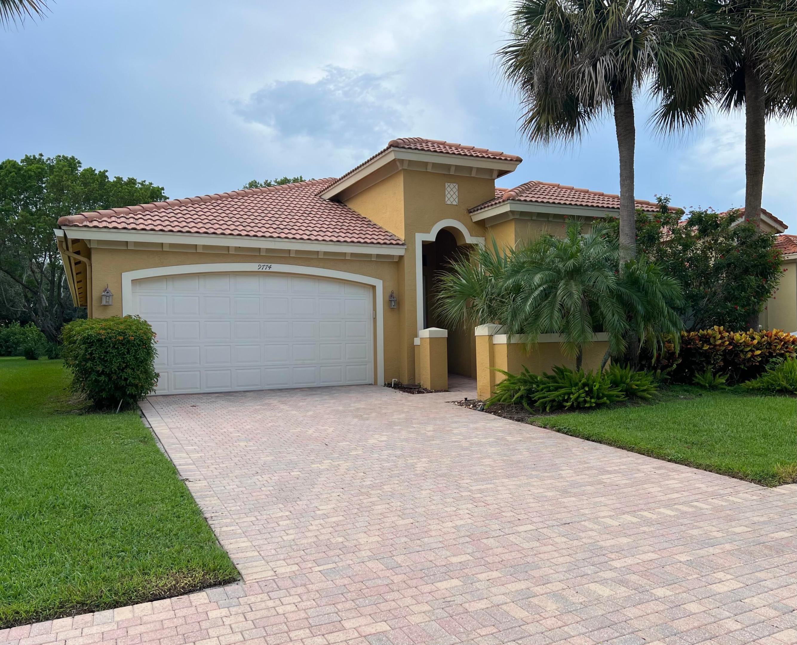 TIVOLI ISLES PUD - Residential Lease