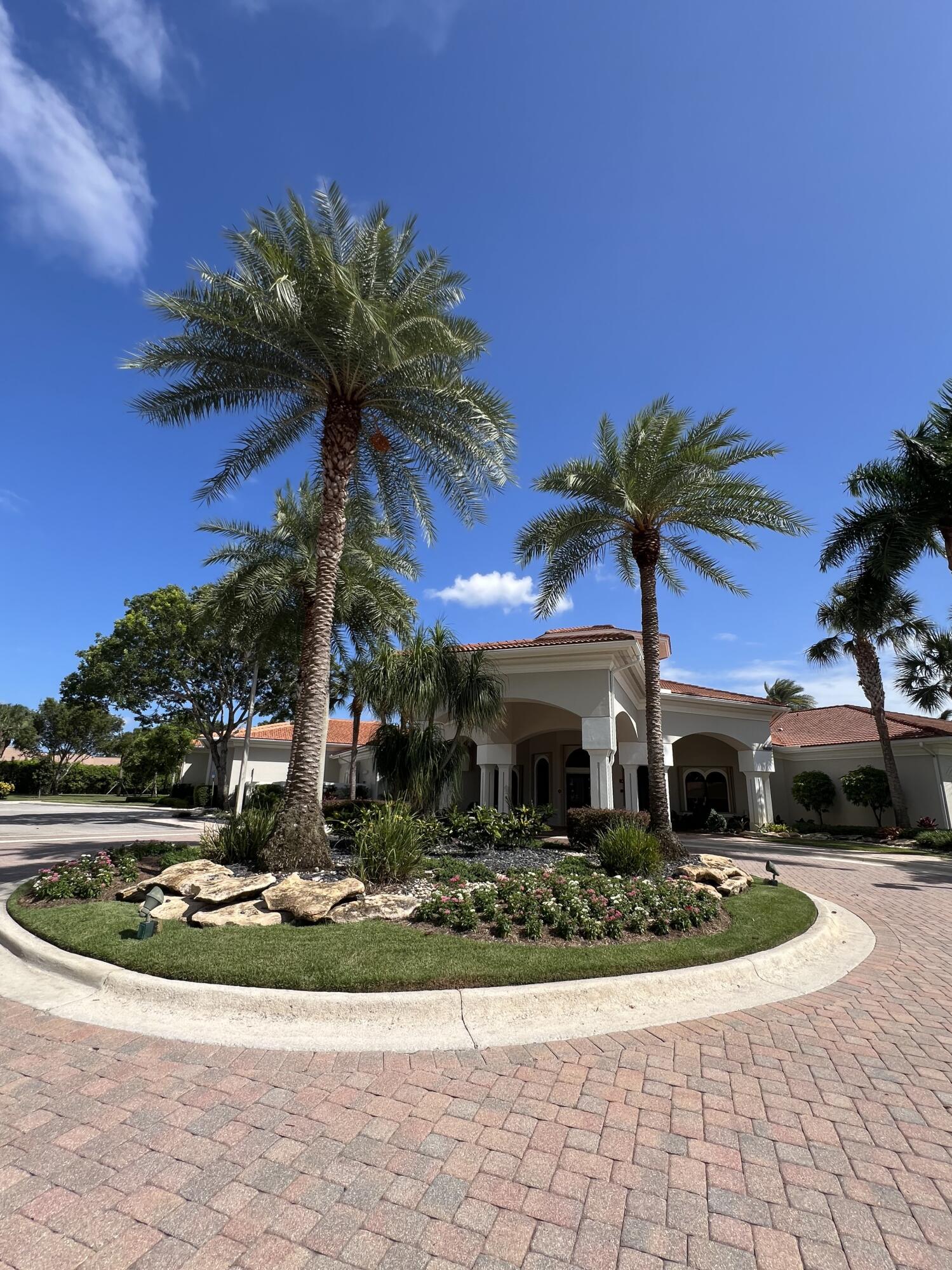TIVOLI ISLES PUD - Residential Lease