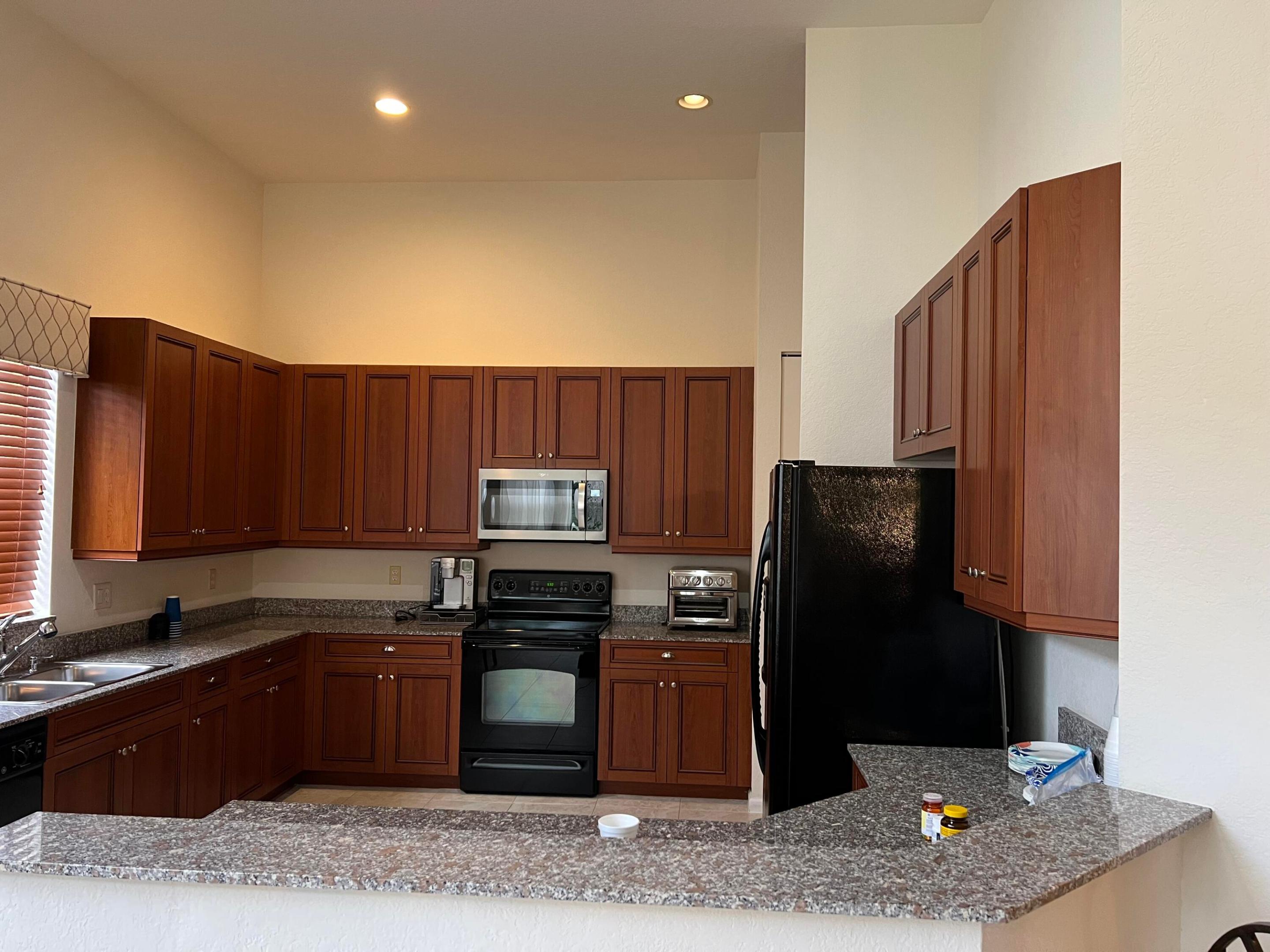 TIVOLI ISLES PUD - Residential Lease