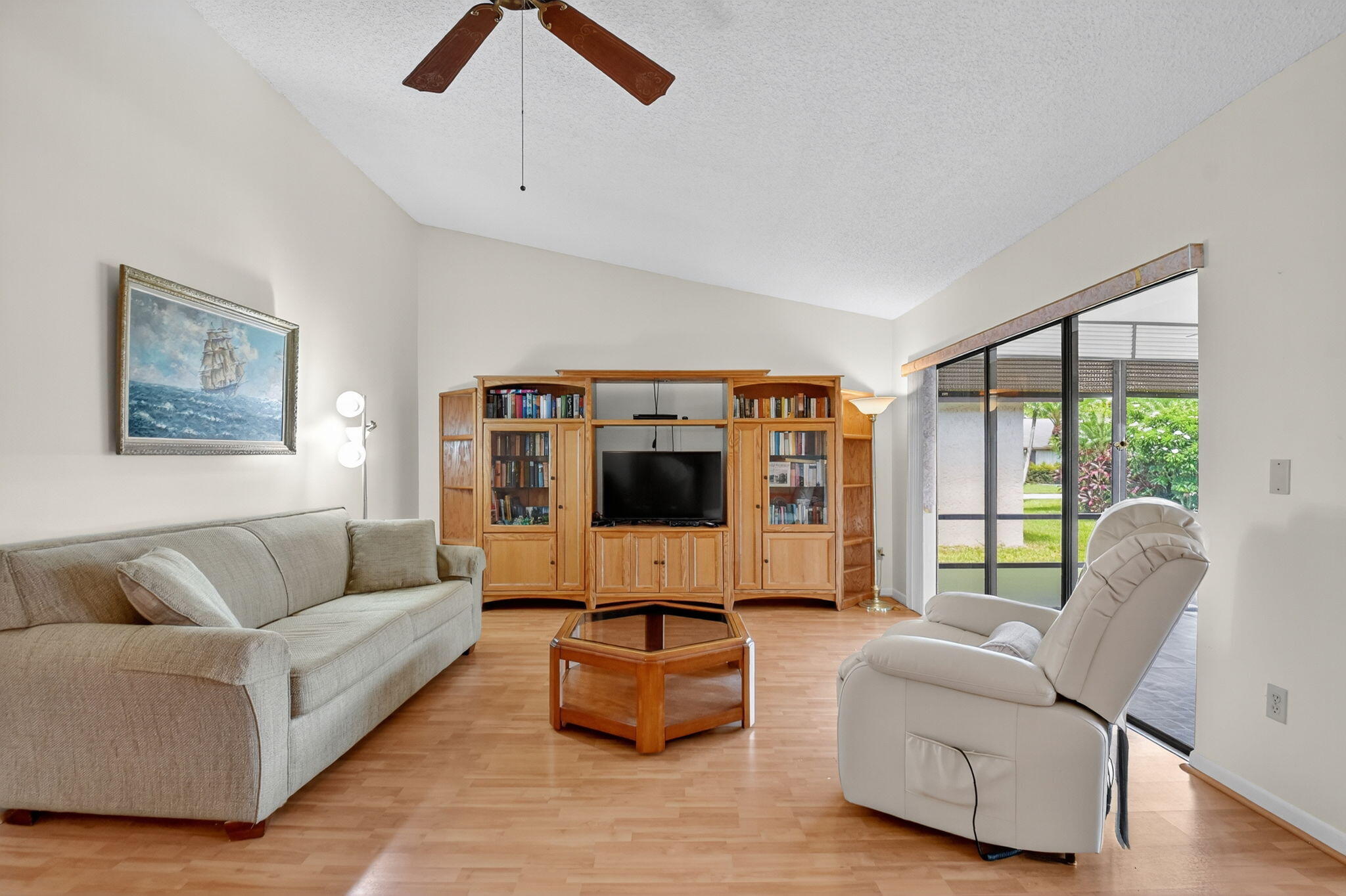 BUTTONWOOD 2 - Residential