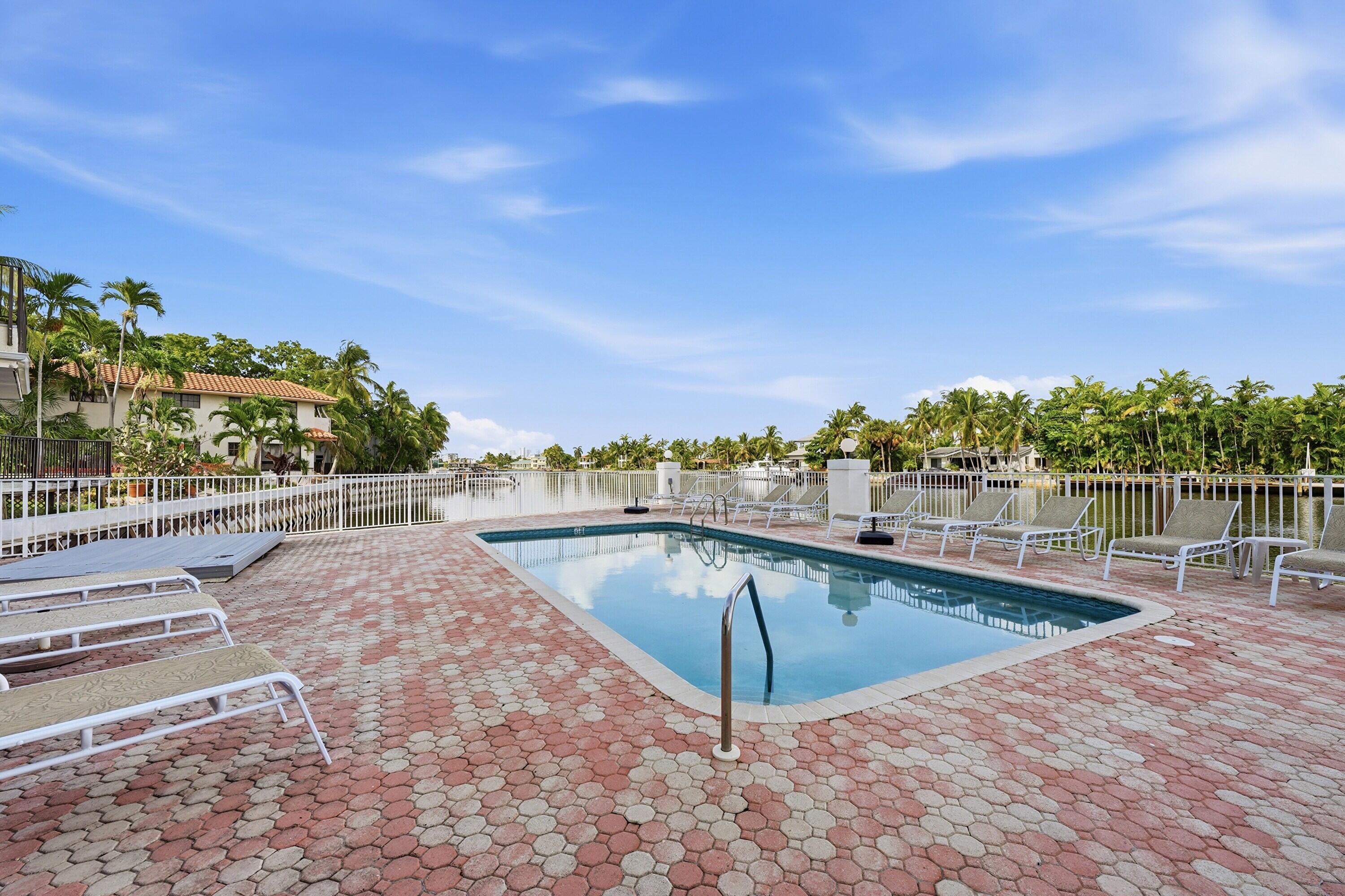 RIVERS BEND CONDO - Residential