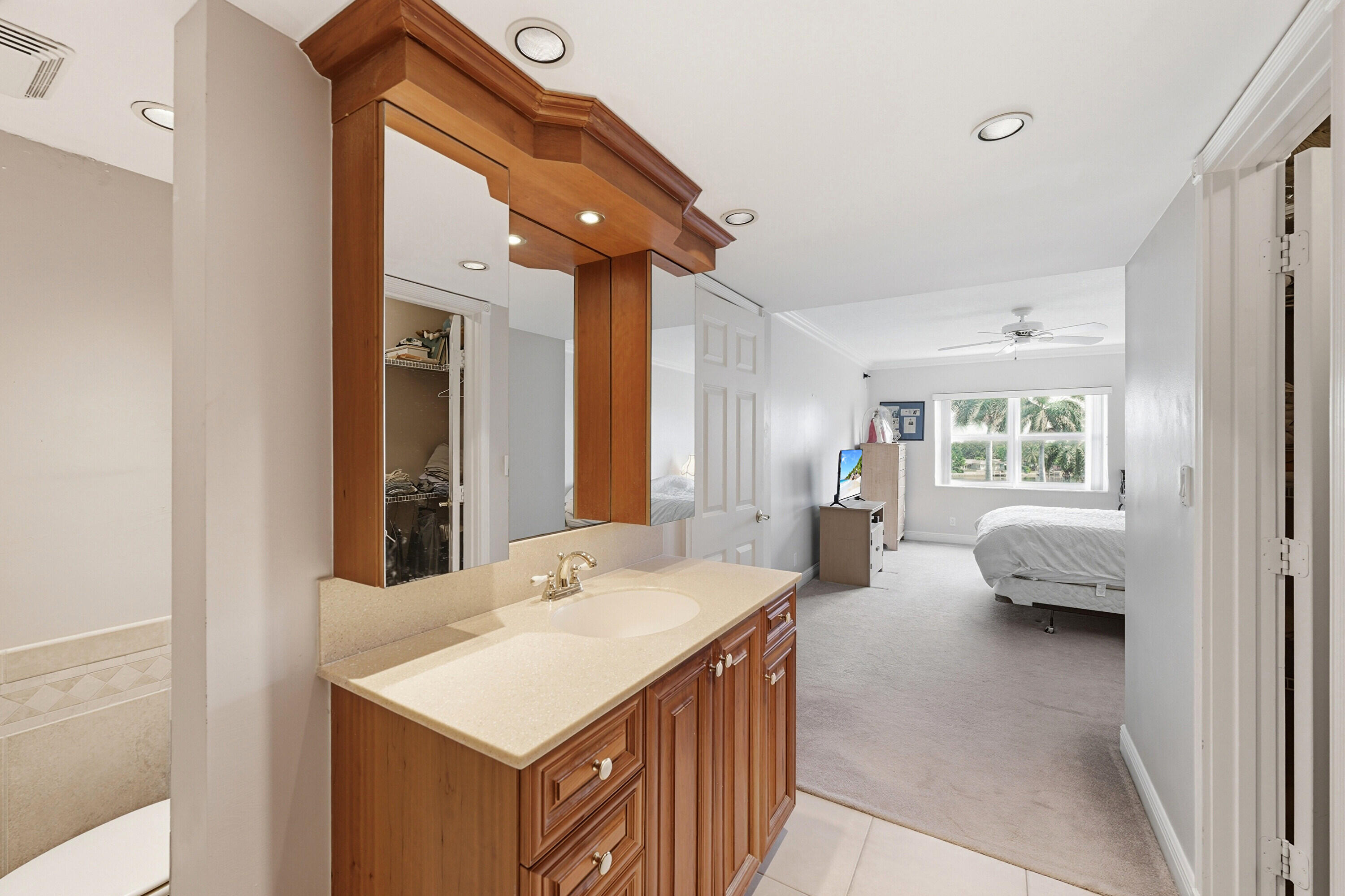 RIVERS BEND CONDO - Residential