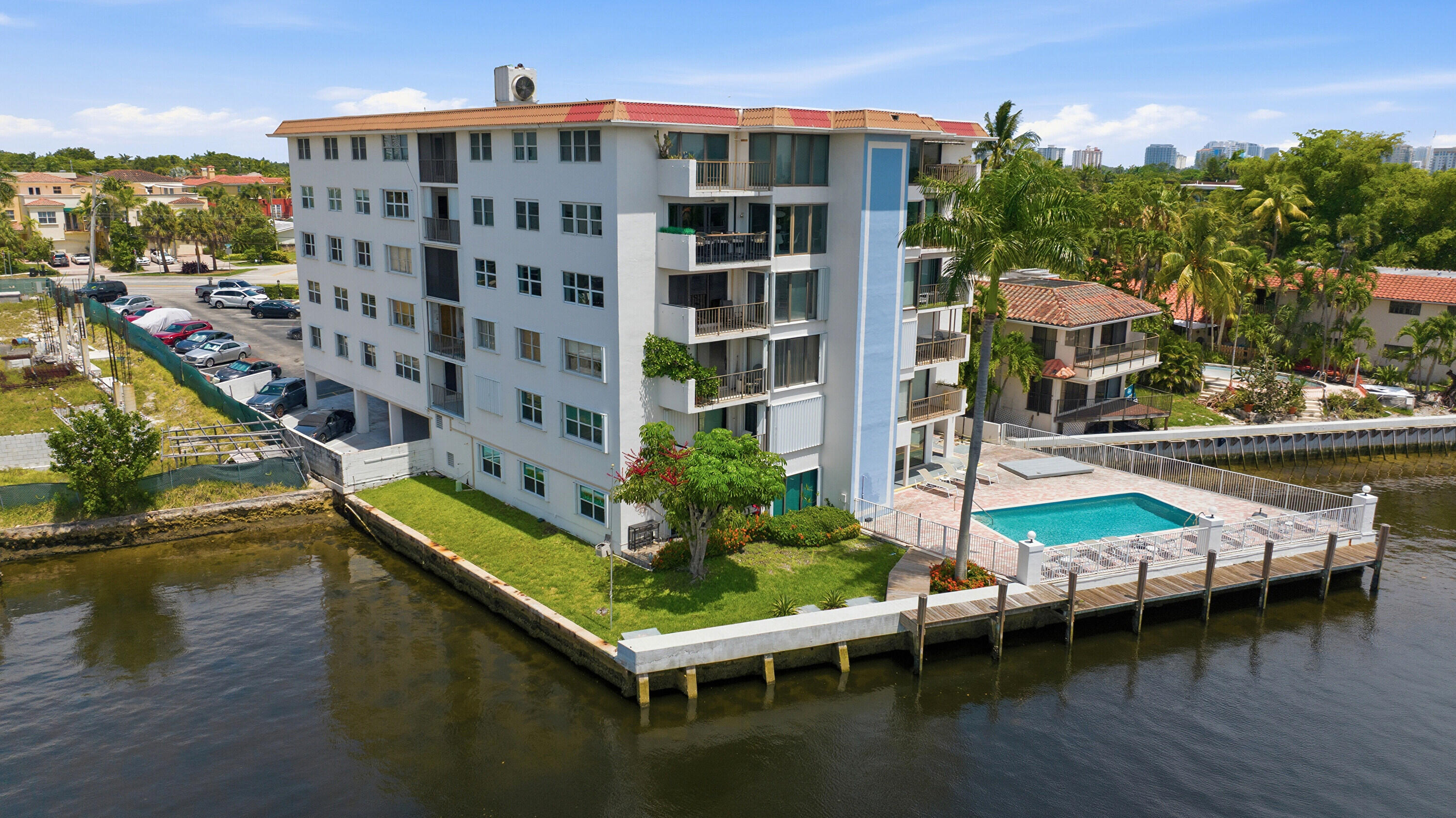 RIVERS BEND CONDO - Residential