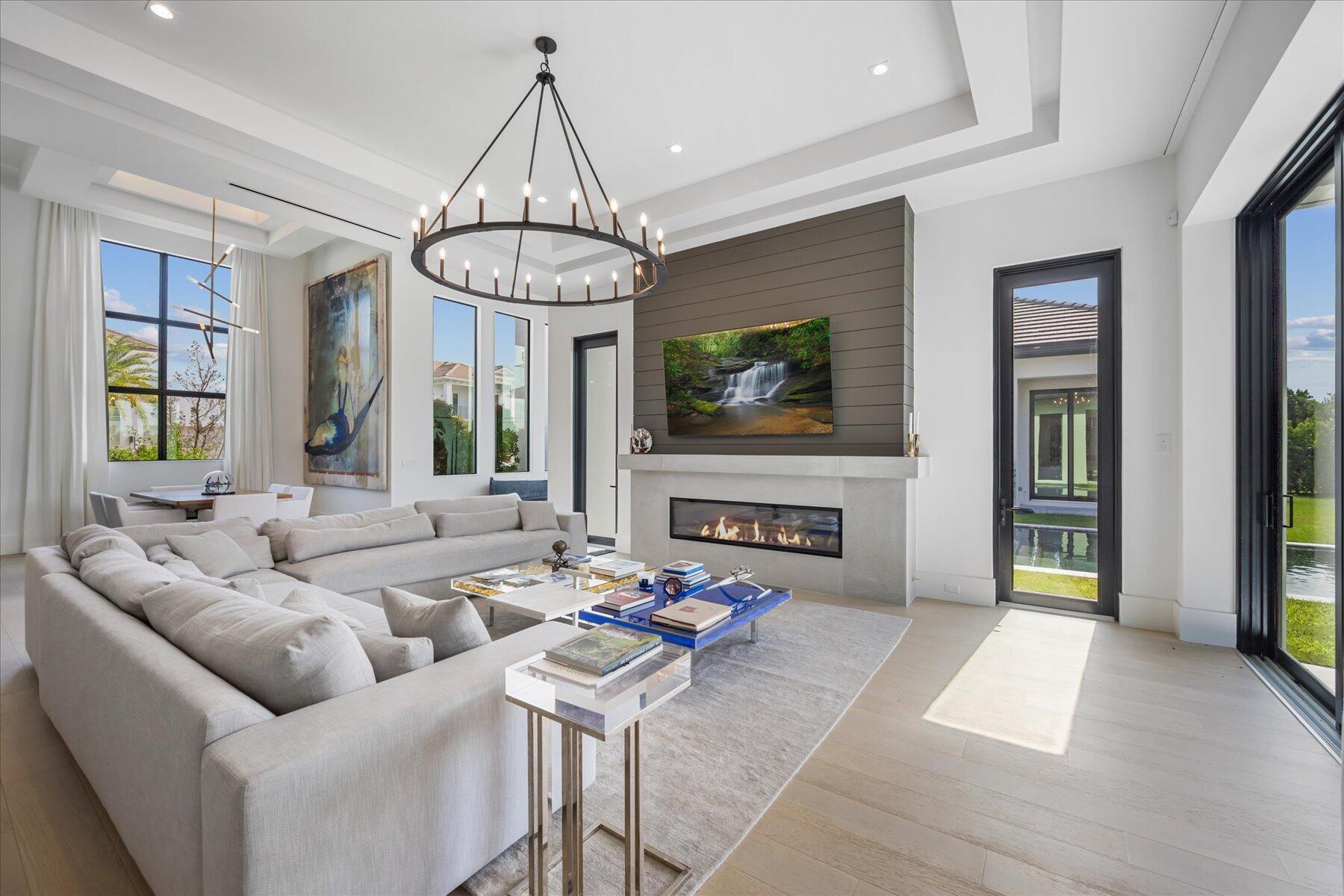 BLUE CYPRESS REPL AT PALM BEACH POLO & COUNTRY CLU - Residential