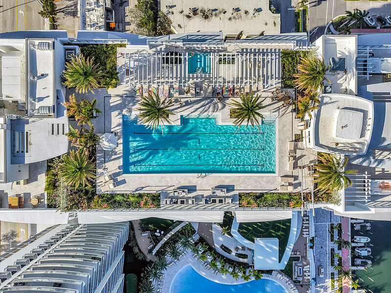 NAUTILUS 220 CONDO - Residential