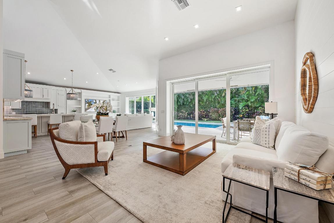 JUPITER INLET BEACH COLONY - Residential