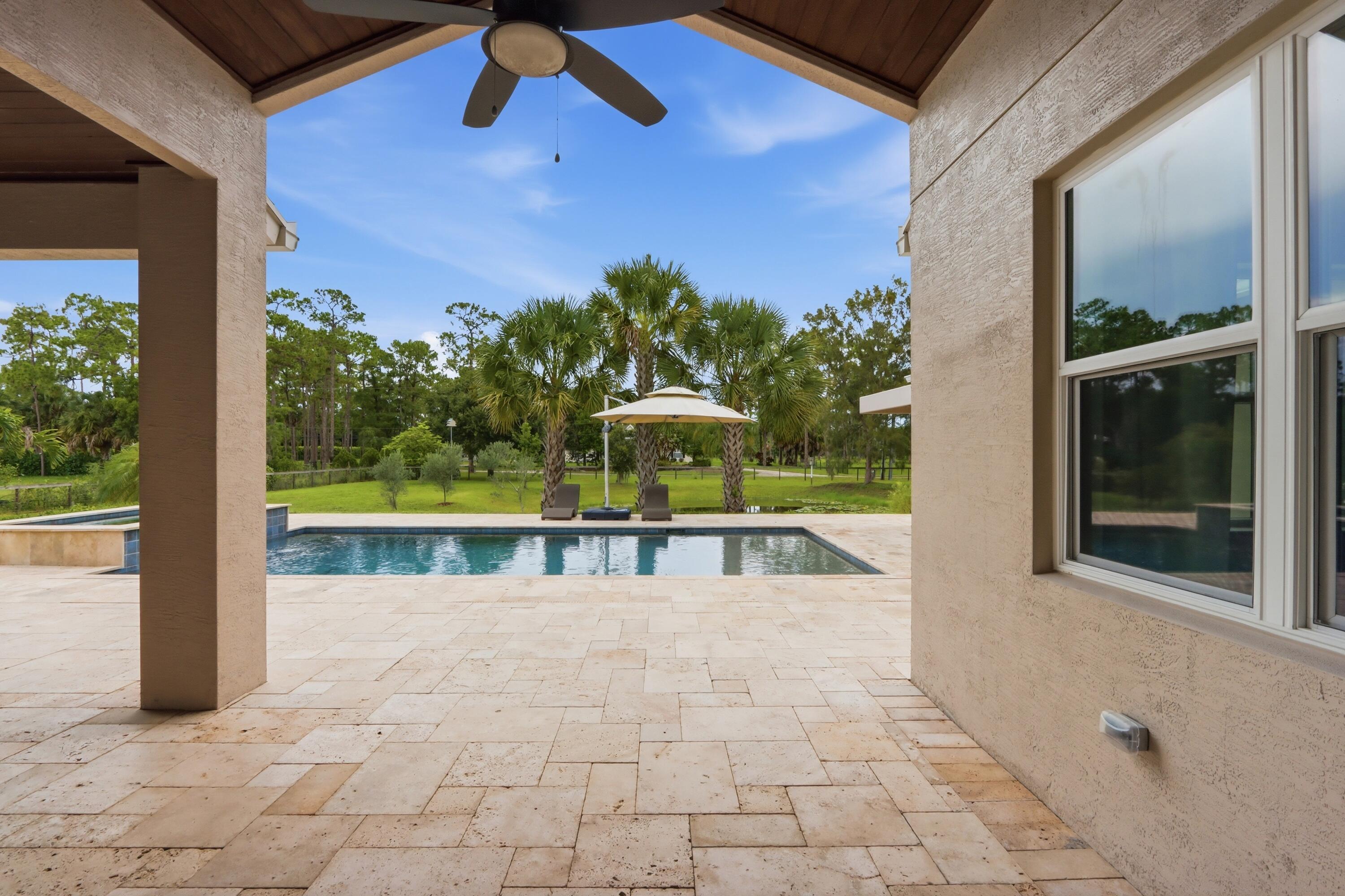 LOXAHATCHEE GROVES - Residential