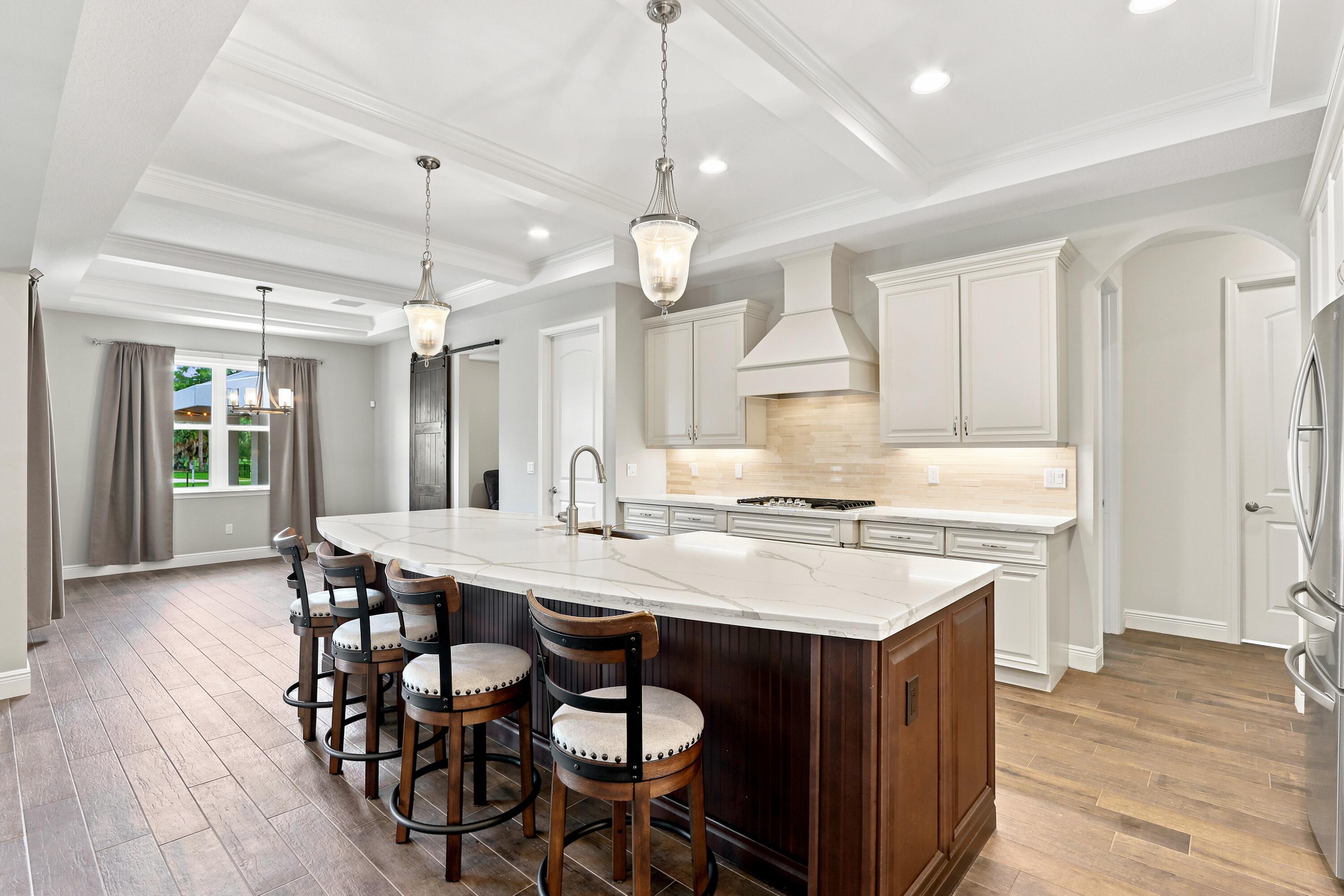 LOXAHATCHEE GROVES - Residential