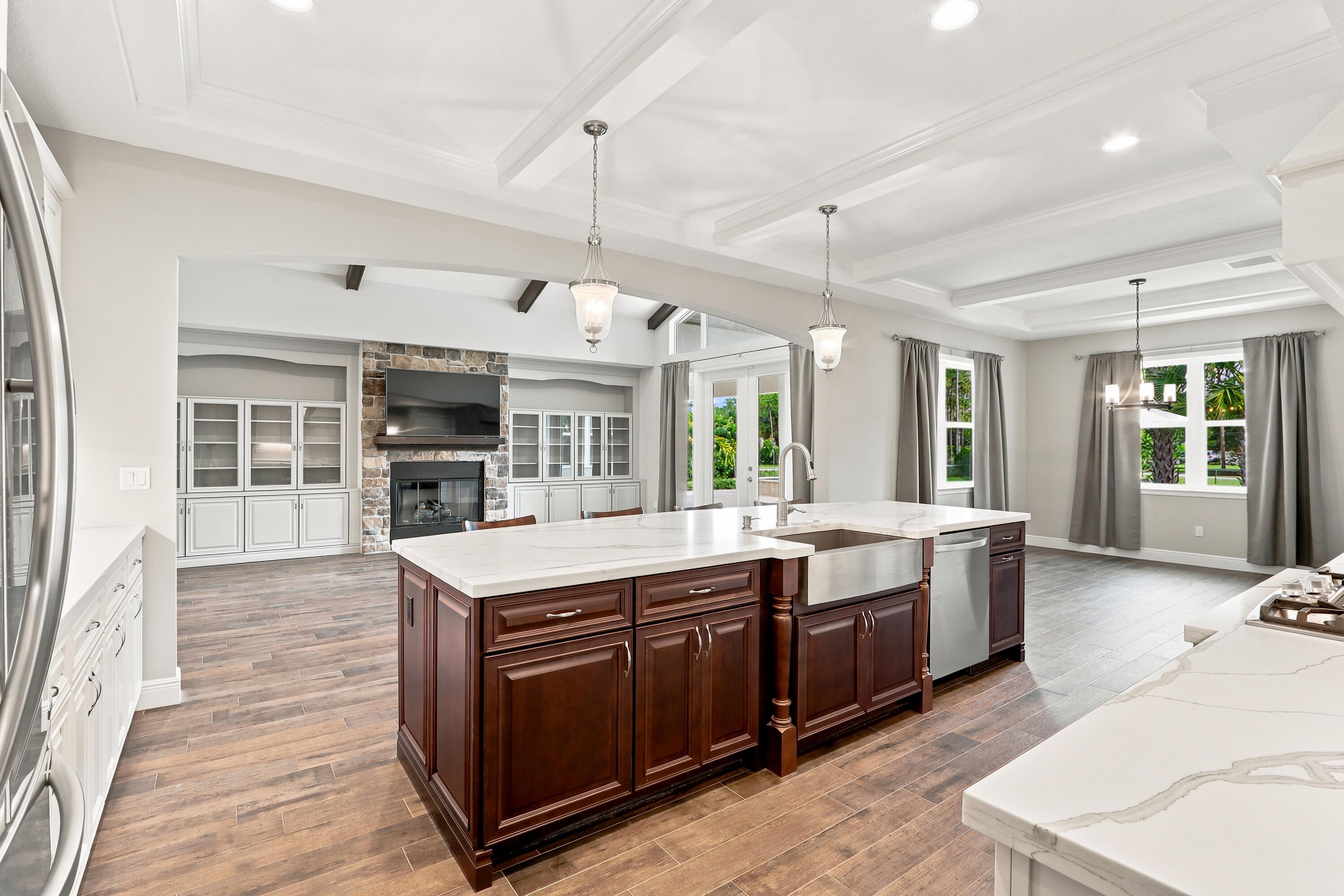 LOXAHATCHEE GROVES - Residential