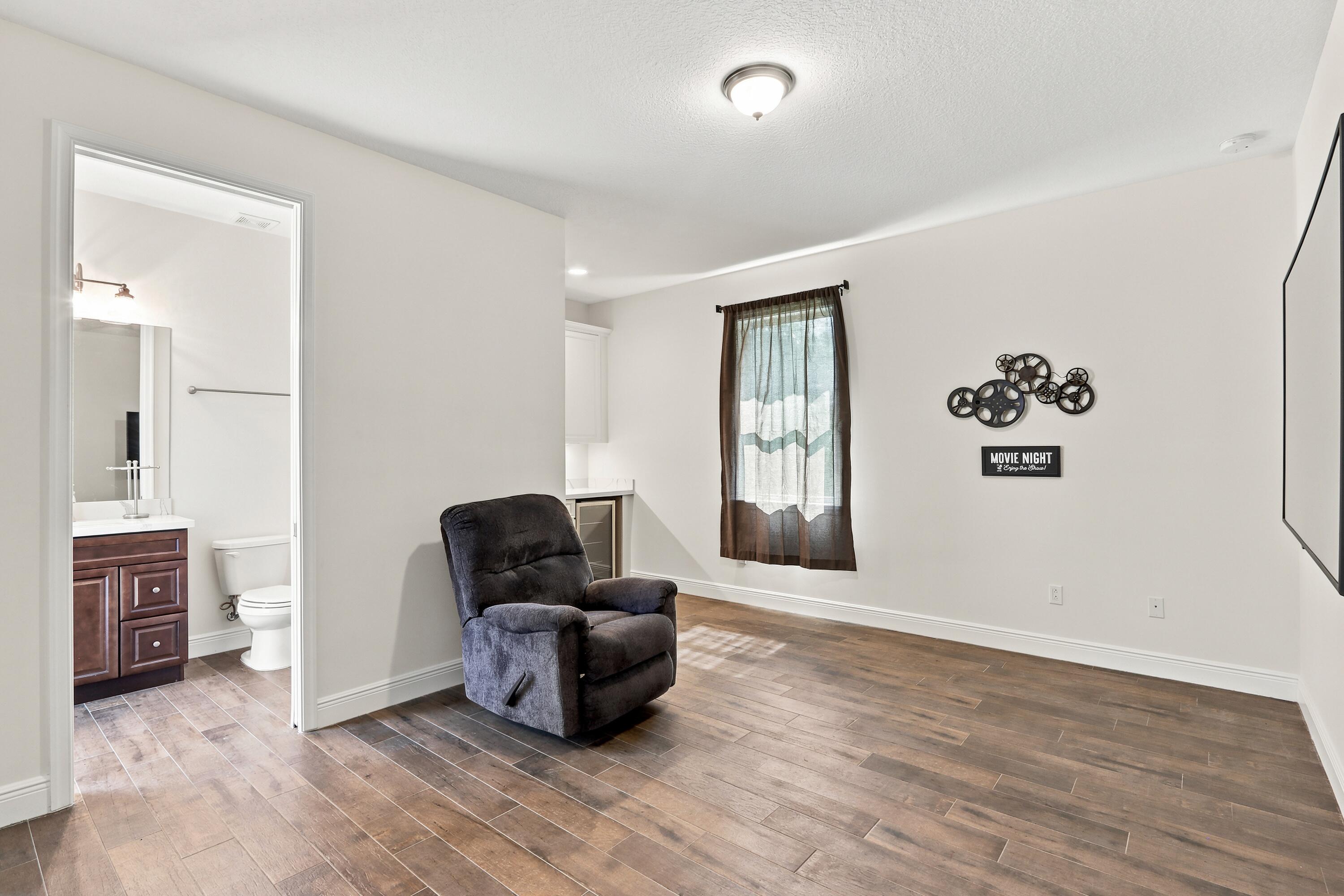 LOXAHATCHEE GROVES - Residential
