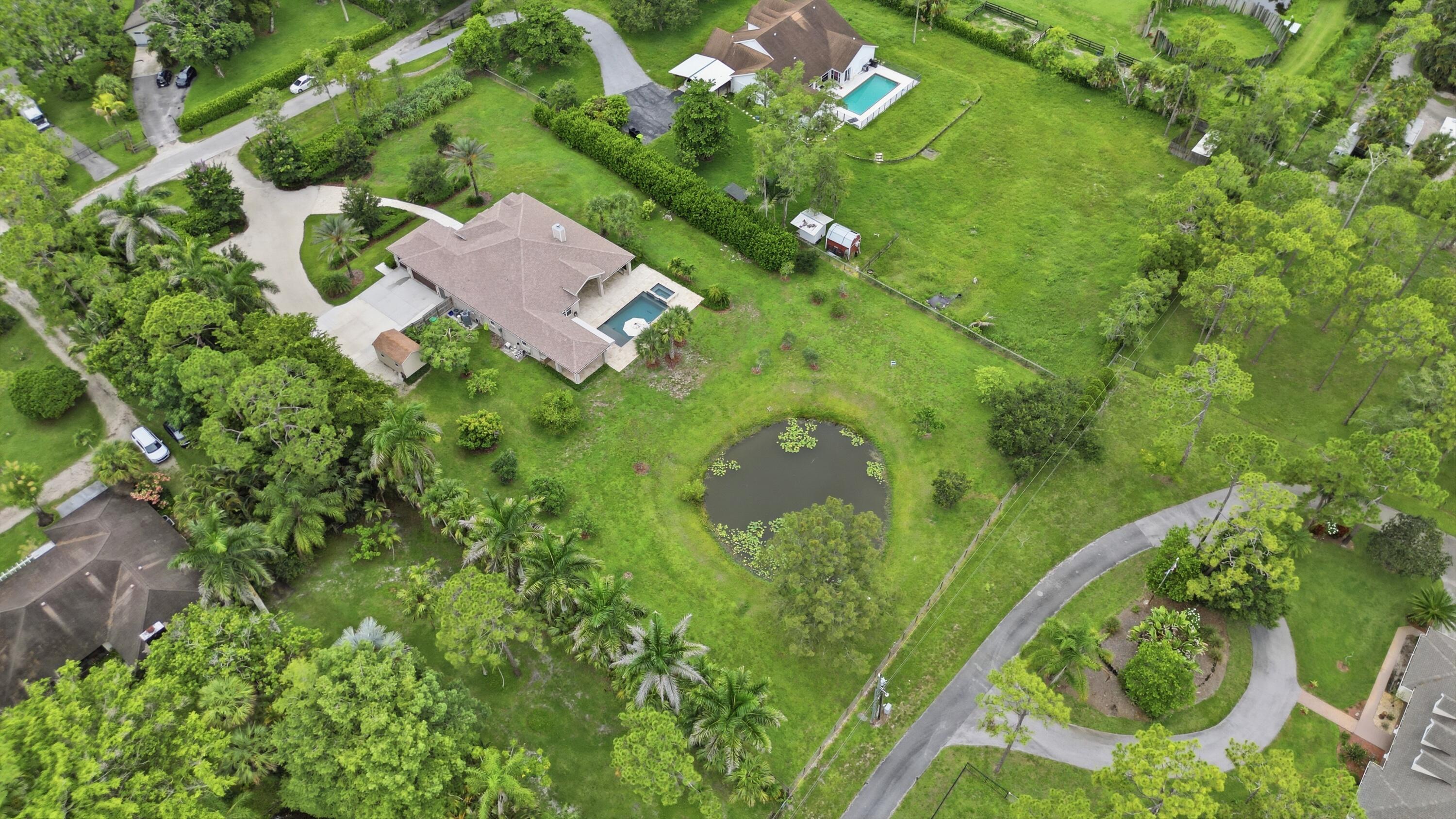LOXAHATCHEE GROVES - Residential