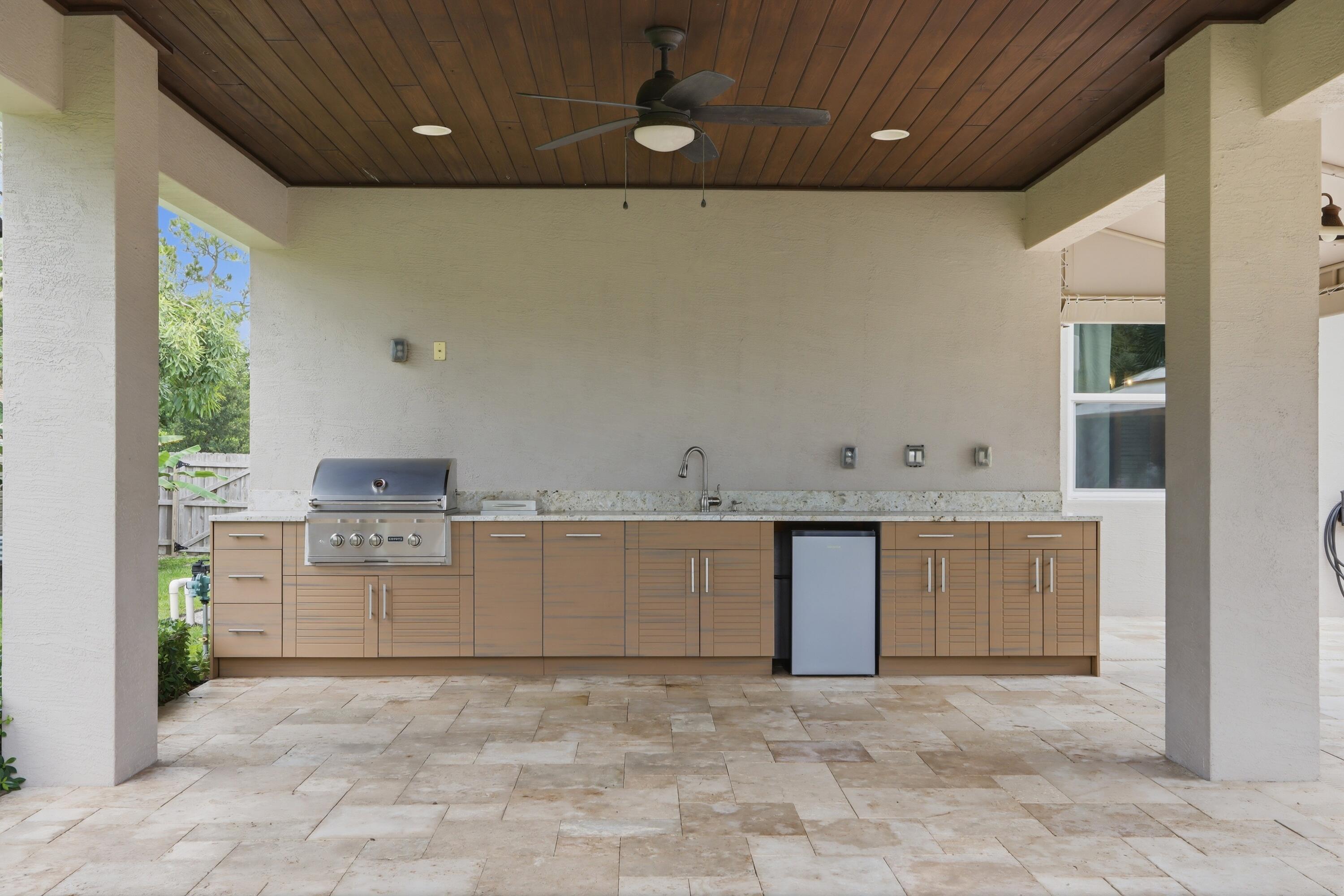 LOXAHATCHEE GROVES - Residential