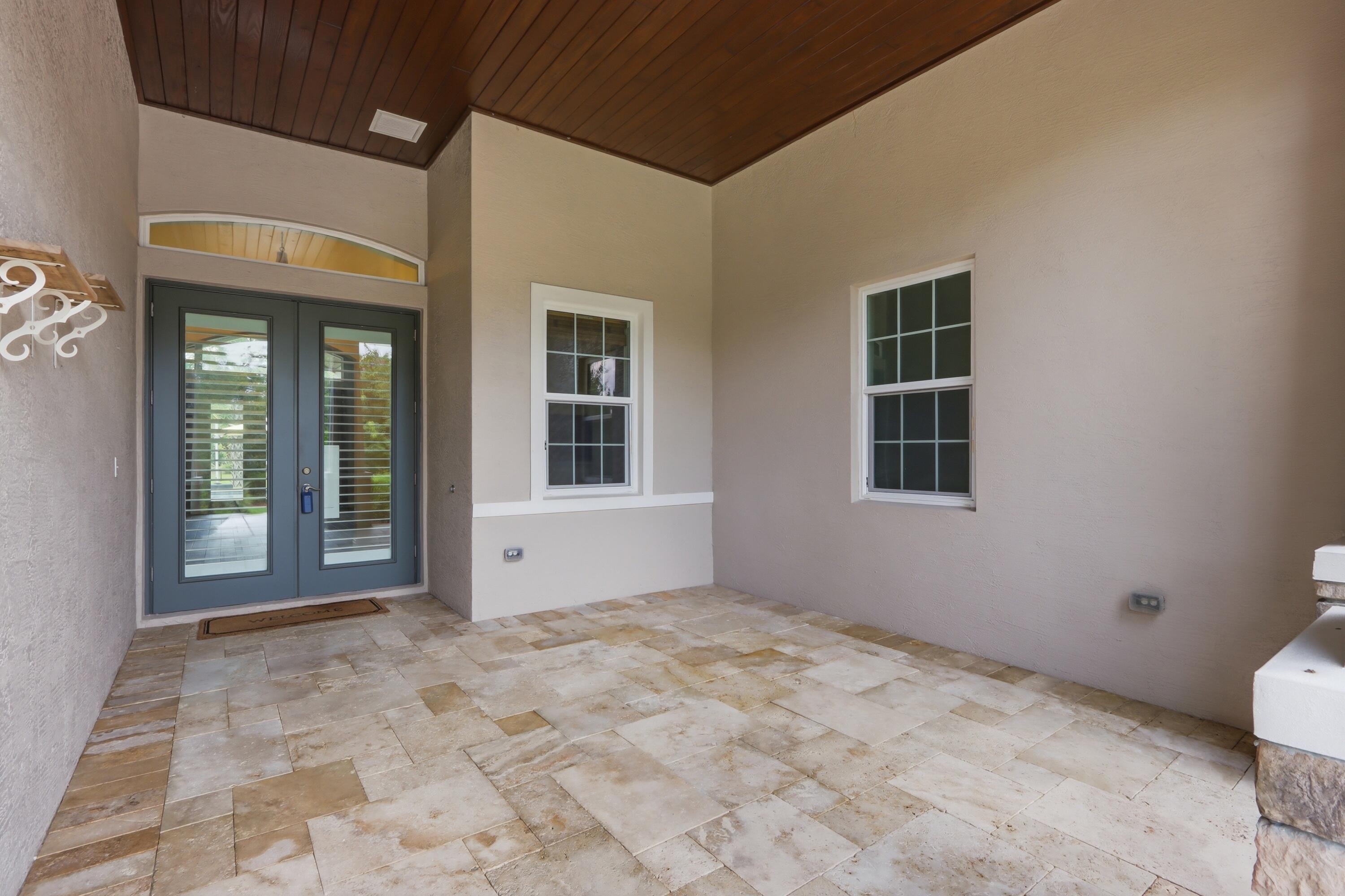 LOXAHATCHEE GROVES - Residential