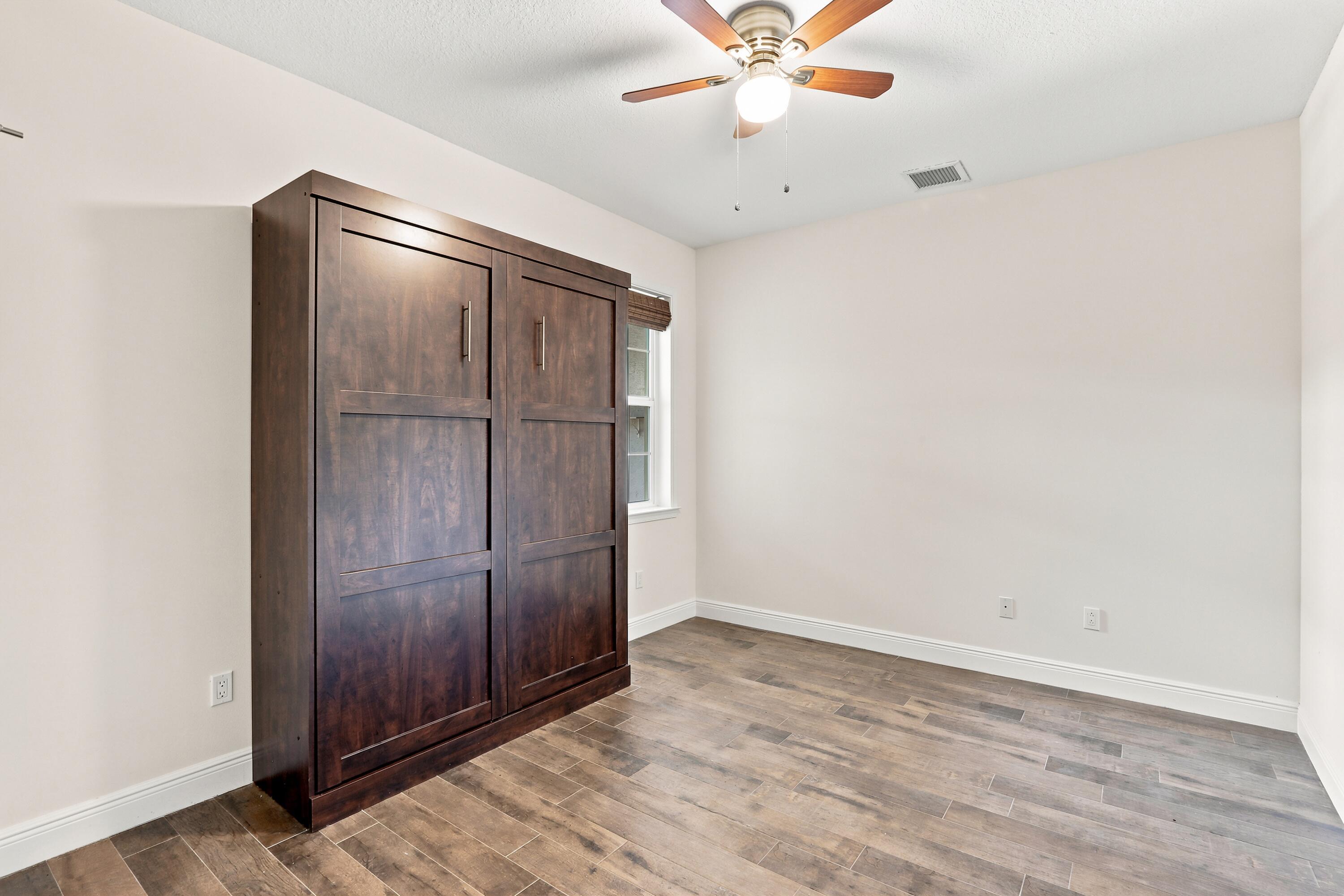 LOXAHATCHEE GROVES - Residential