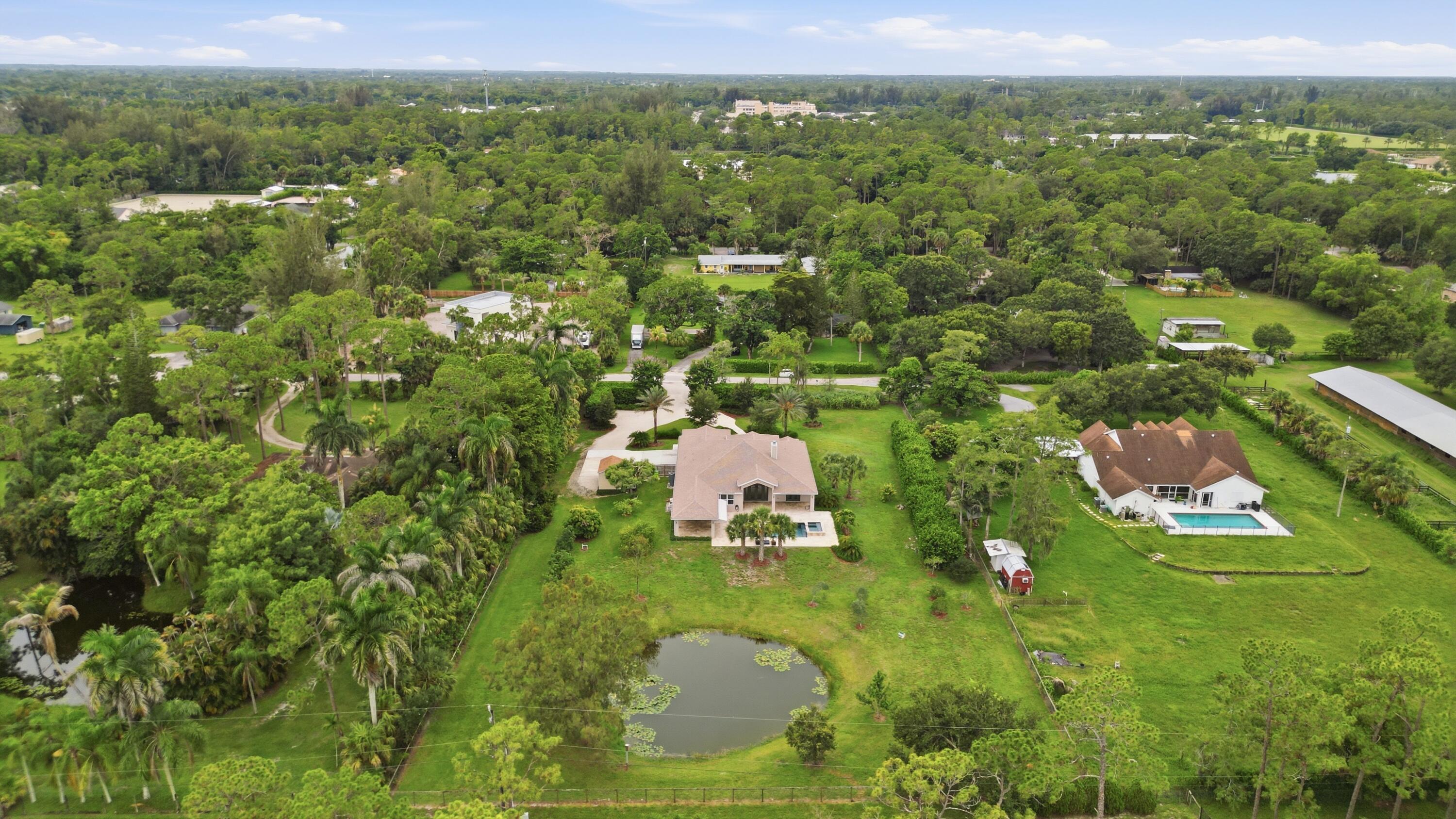 LOXAHATCHEE GROVES - Residential
