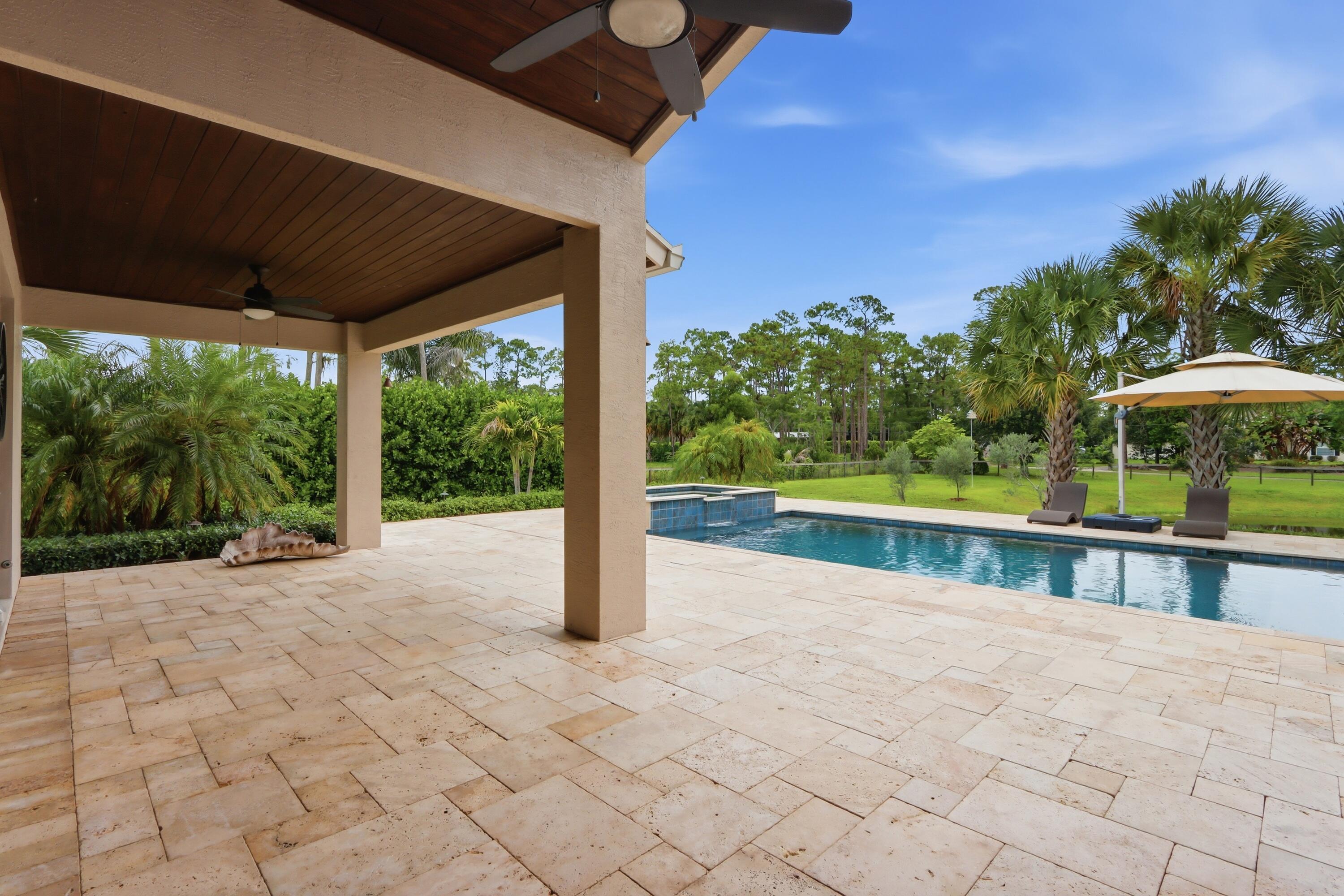 LOXAHATCHEE GROVES - Residential