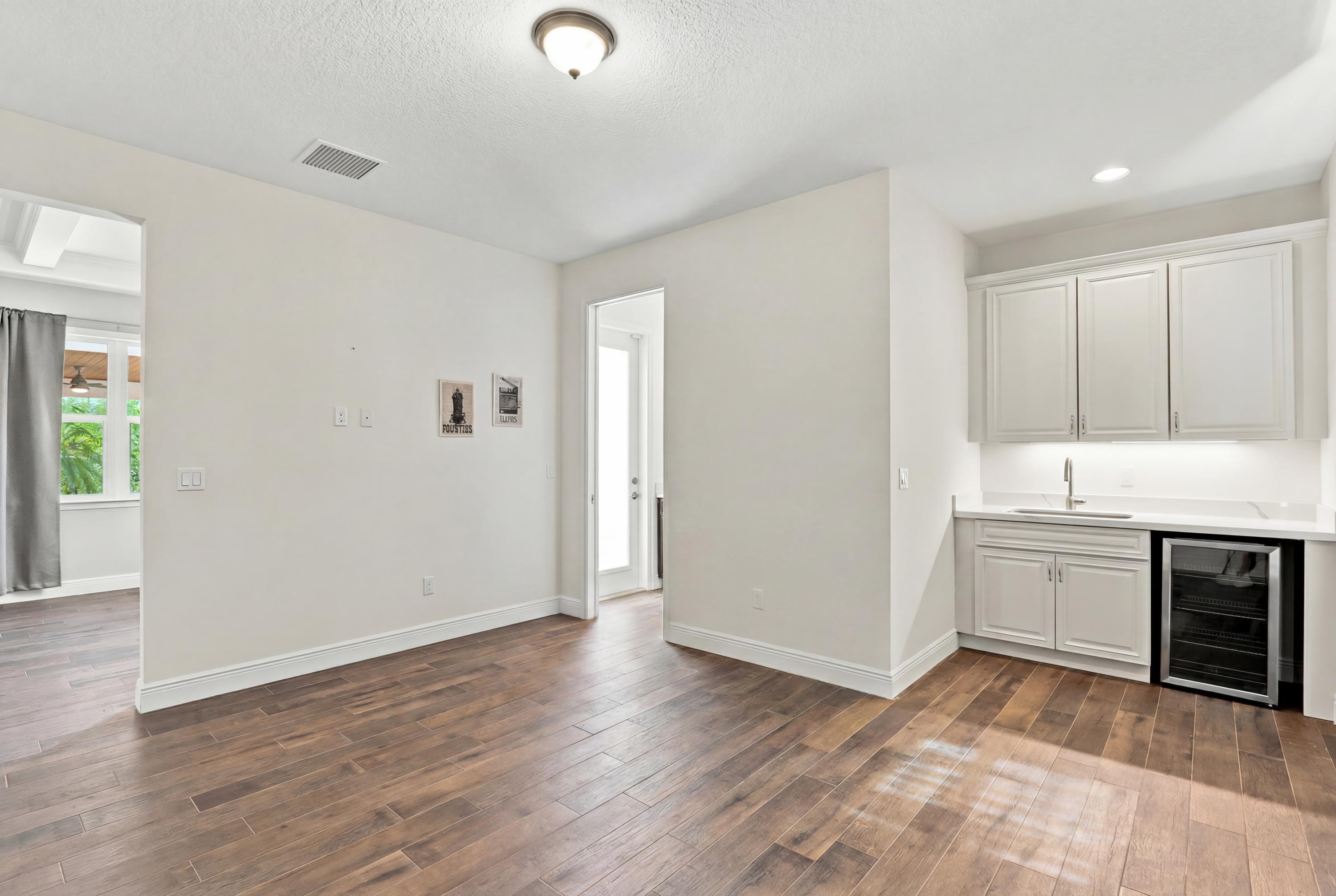 LOXAHATCHEE GROVES - Residential