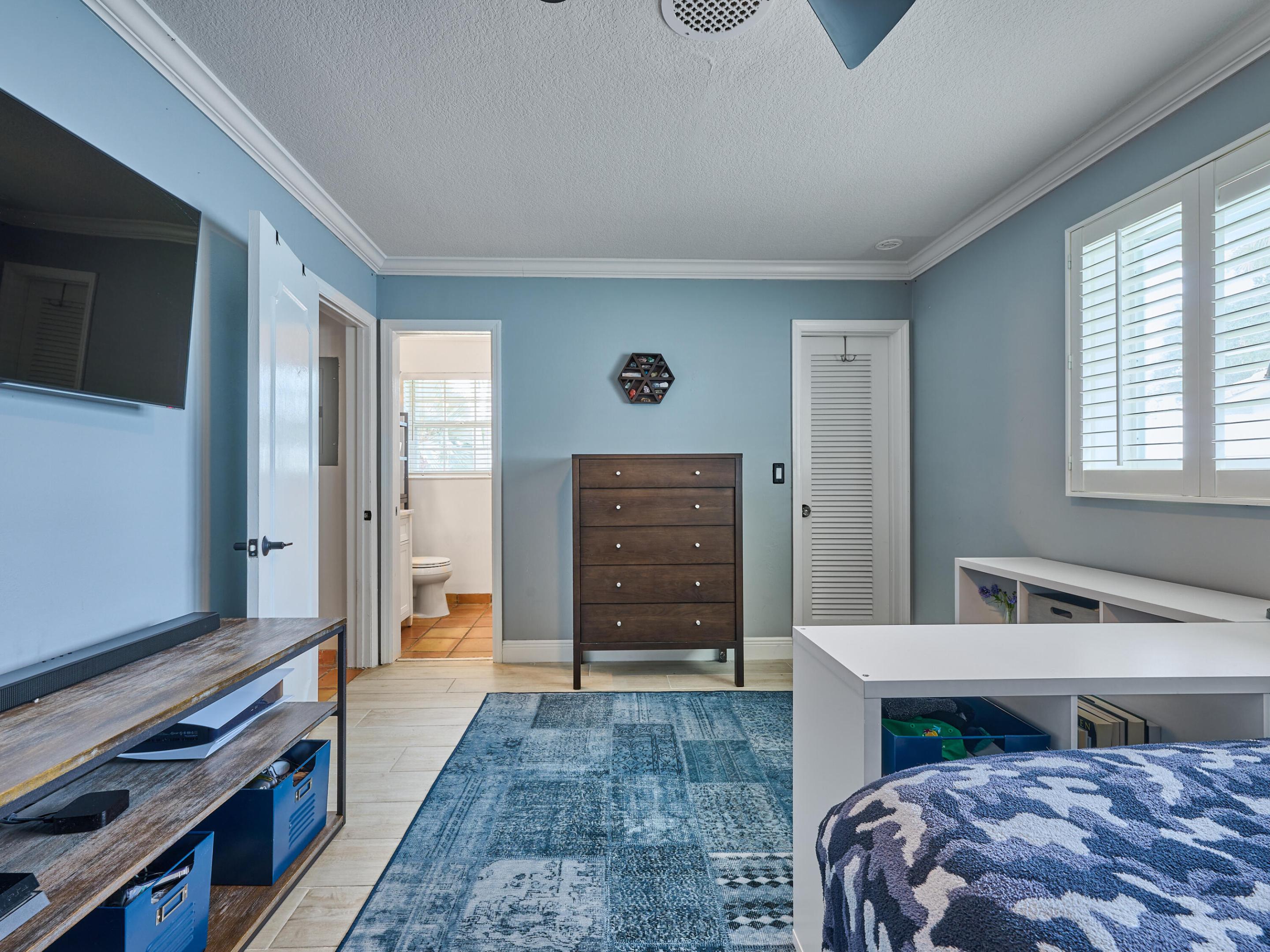 ROYAL OAK HILLS 1ST SEC - Residential