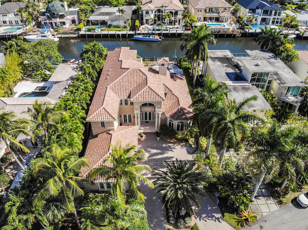 SEVEN ISLES - Residential