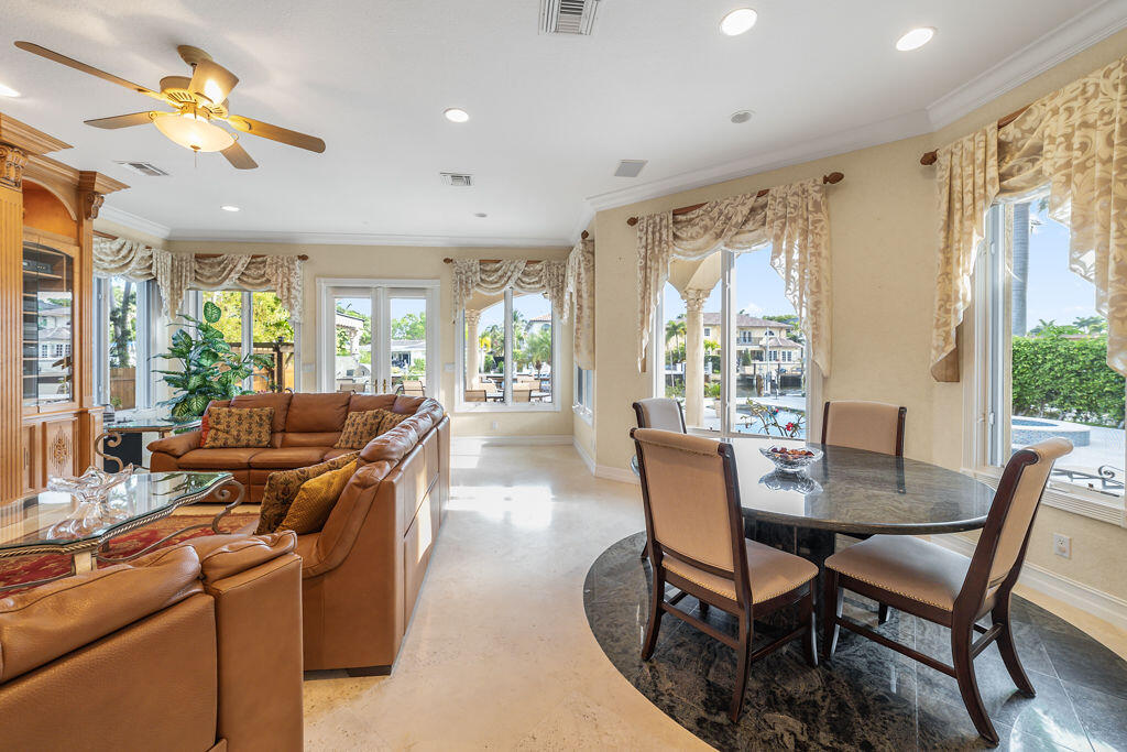 SEVEN ISLES - Residential