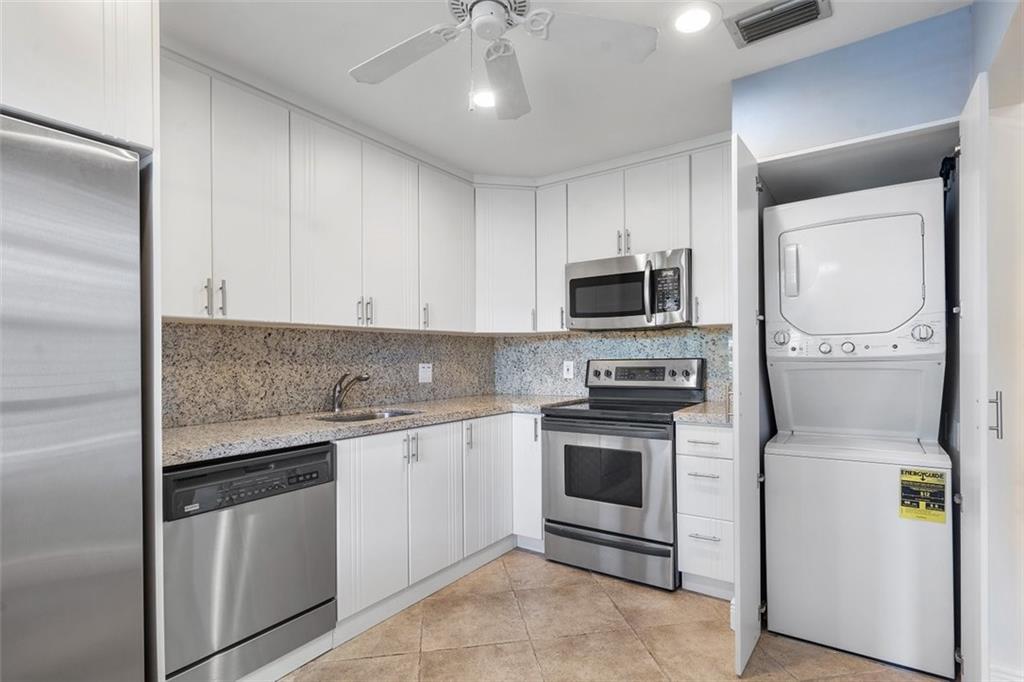 Vistas at Boca Lago - Residential